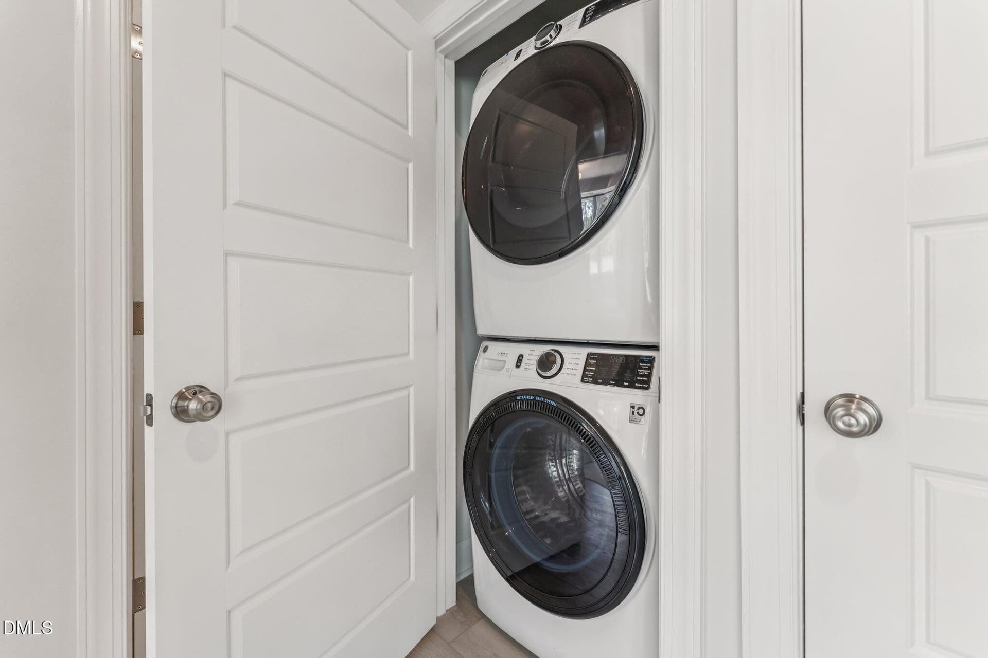 Washer and Dryer - 148 N White Street #100, Wake Forest, NC 27587