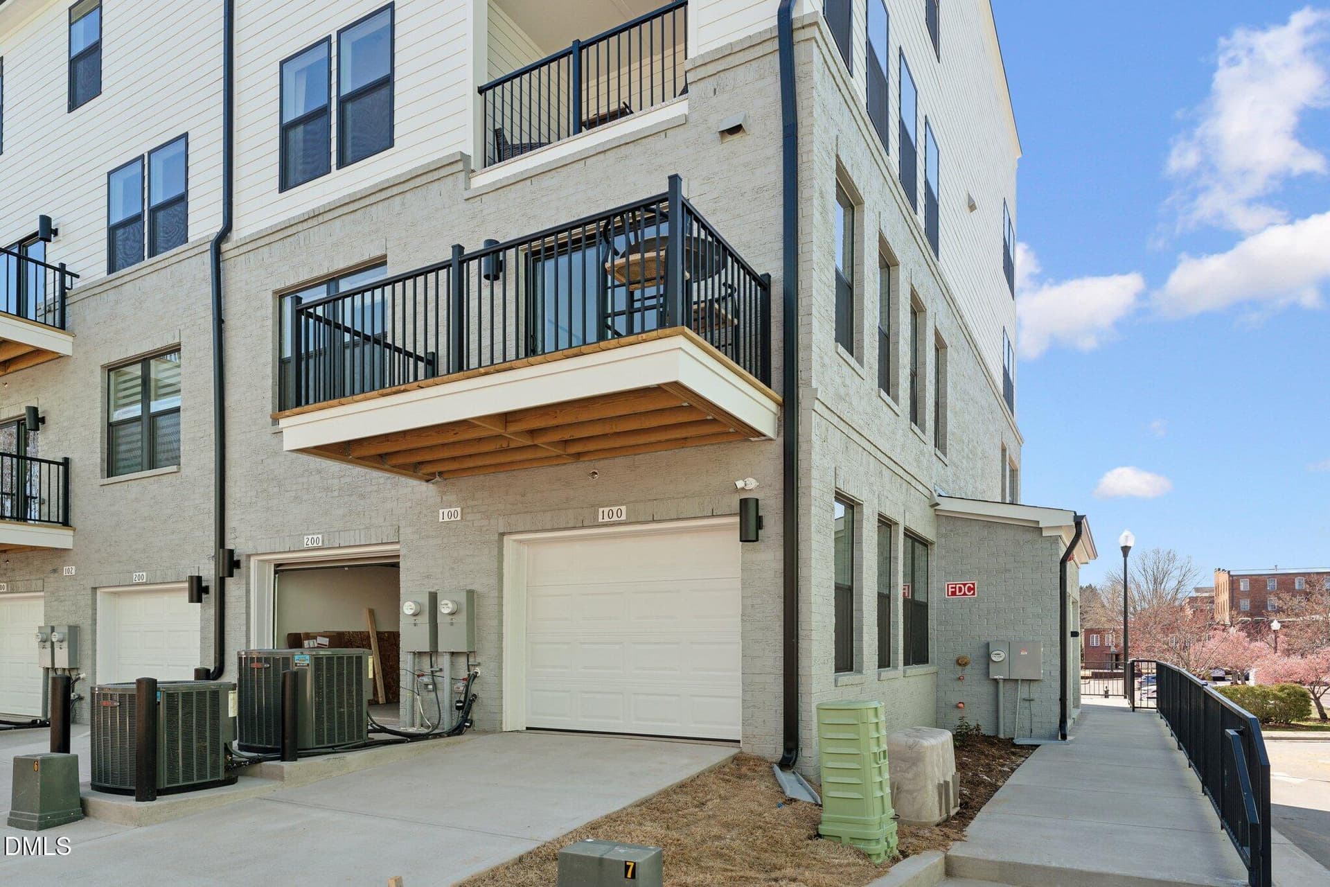 Garage - 148 N White Street #100, Wake Forest, NC 27587