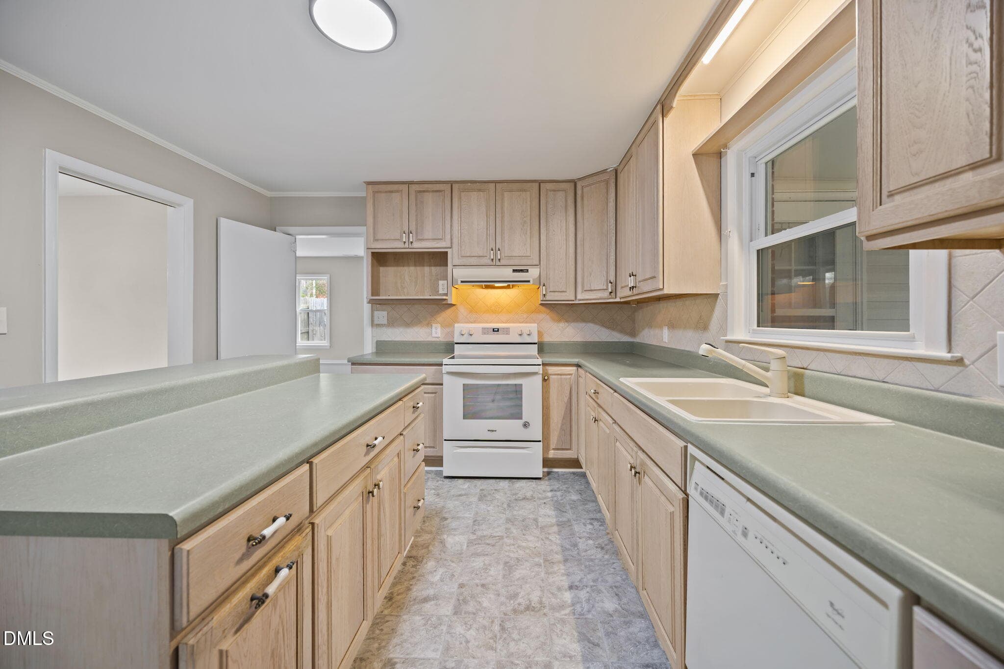 Kitchen - 637 Buck Jones Road, Raleigh, NC 27606, Raleigh