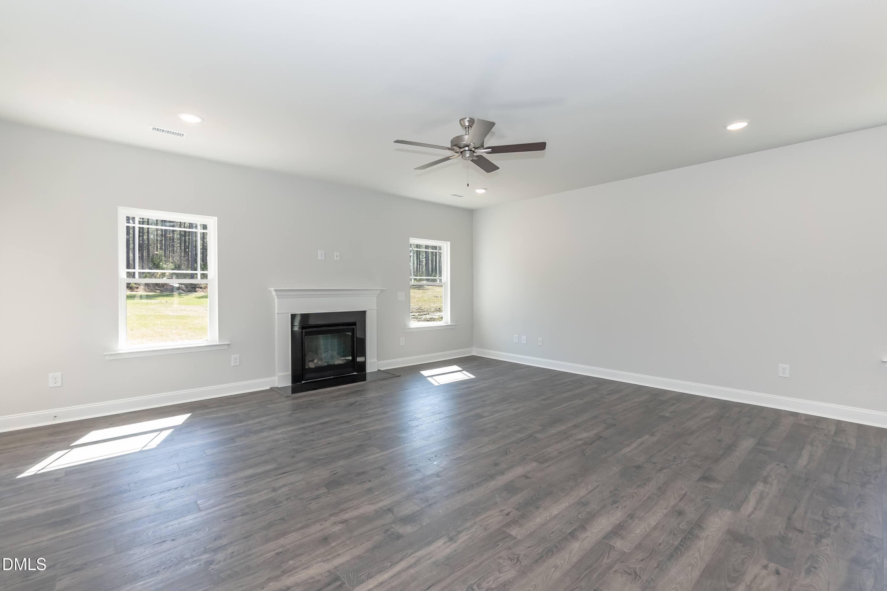 Living 01 - 160 Galway Road, Lillington, NC 27546