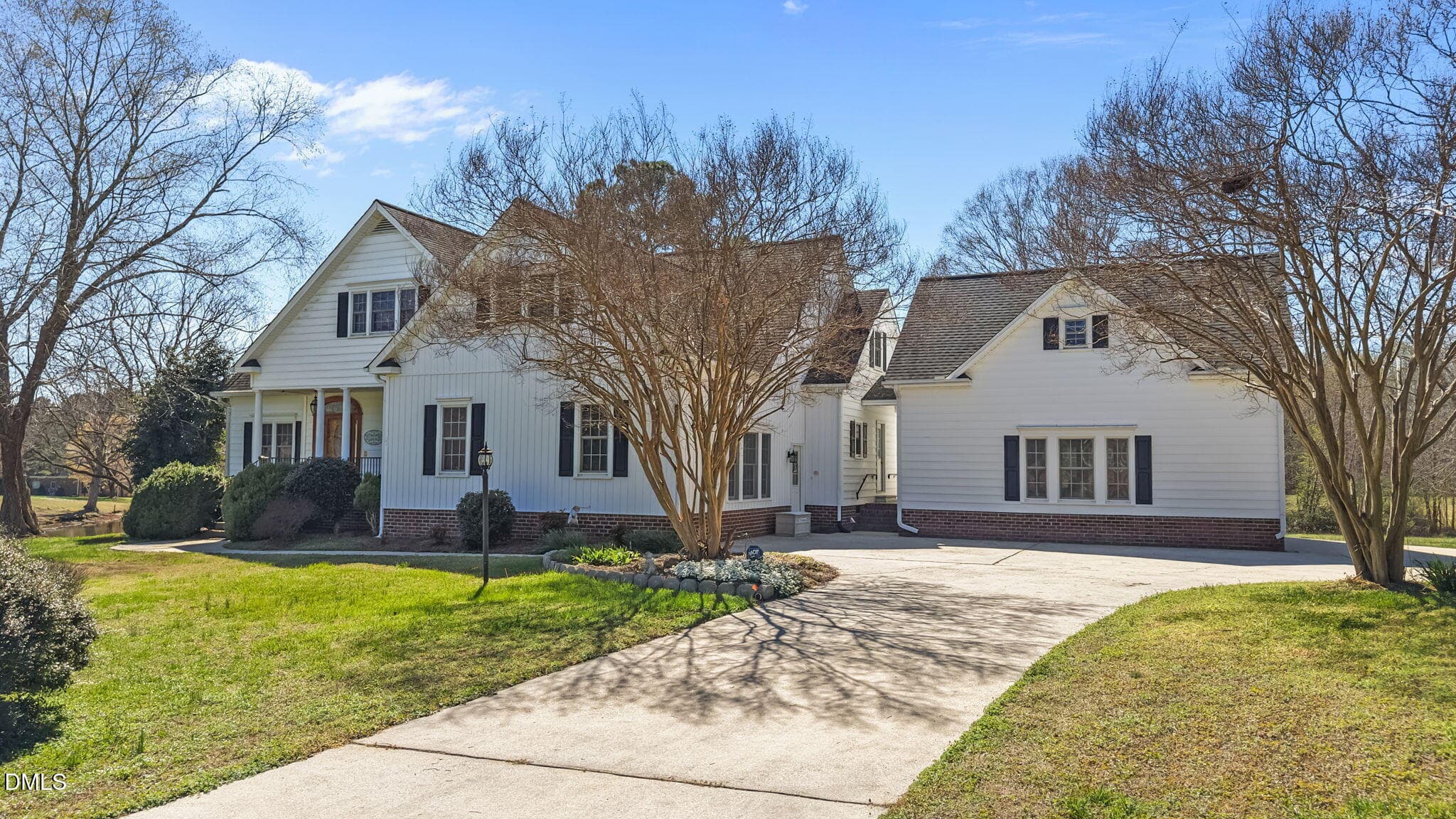 Long Driveway - 10624 Staghound Trail, Zebulon, NC 27597