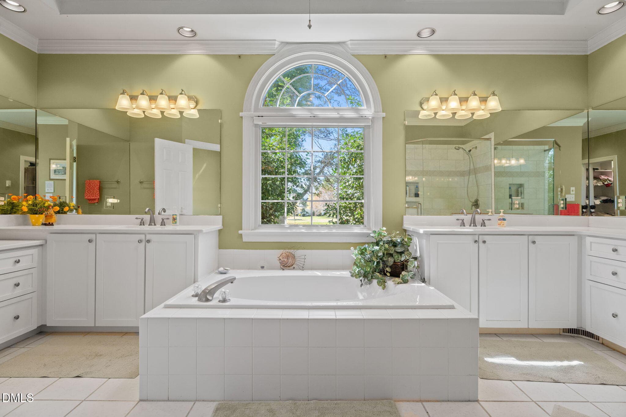 Primary Bathroom - 10624 Staghound Trail, Zebulon, NC 27597