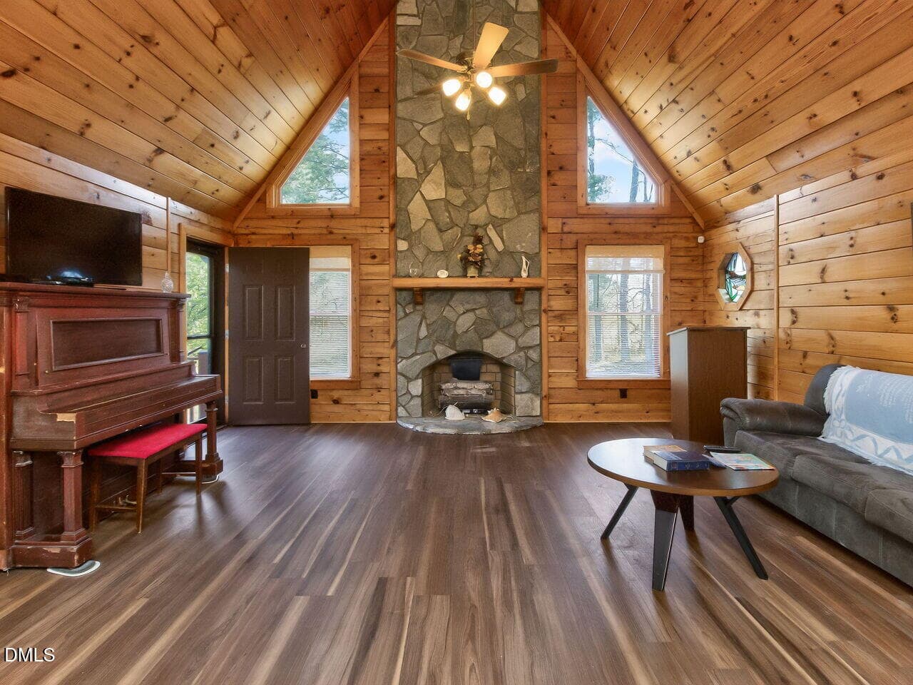 013-1280x960-family-room-with-fireplace - 9759b Cleveland Road, Clayton, NC 27520