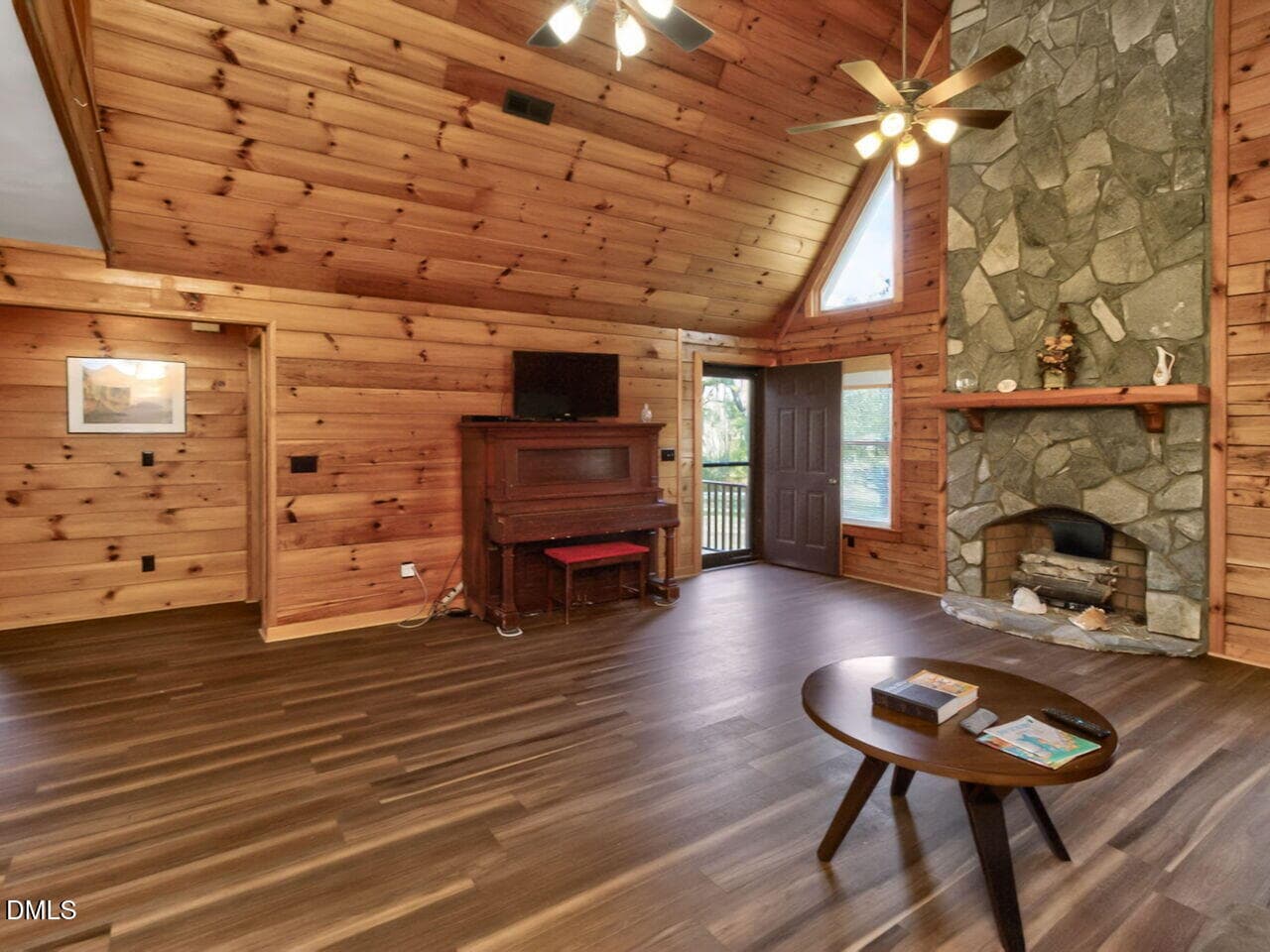 019-1280x960-family-room-with-fireplace - 9759b Cleveland Road, Clayton, NC 27520