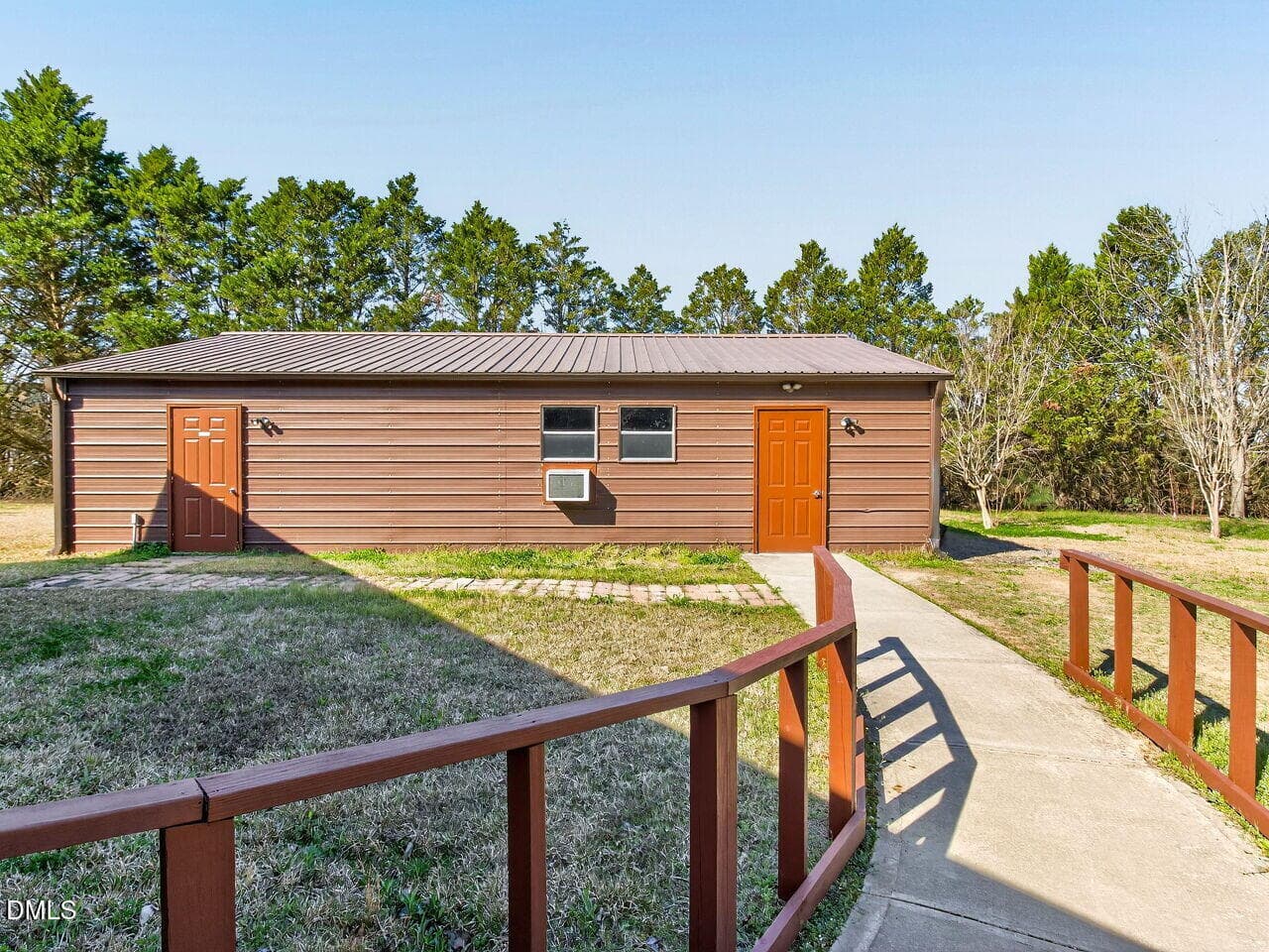 044-1280x960-storage-building-shop - 9759b Cleveland Road, Clayton, NC 27520