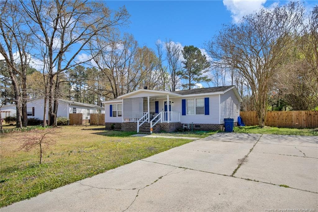Photo 2 - 518 Inverary Drive, Raeford, NC 28376, Raeford