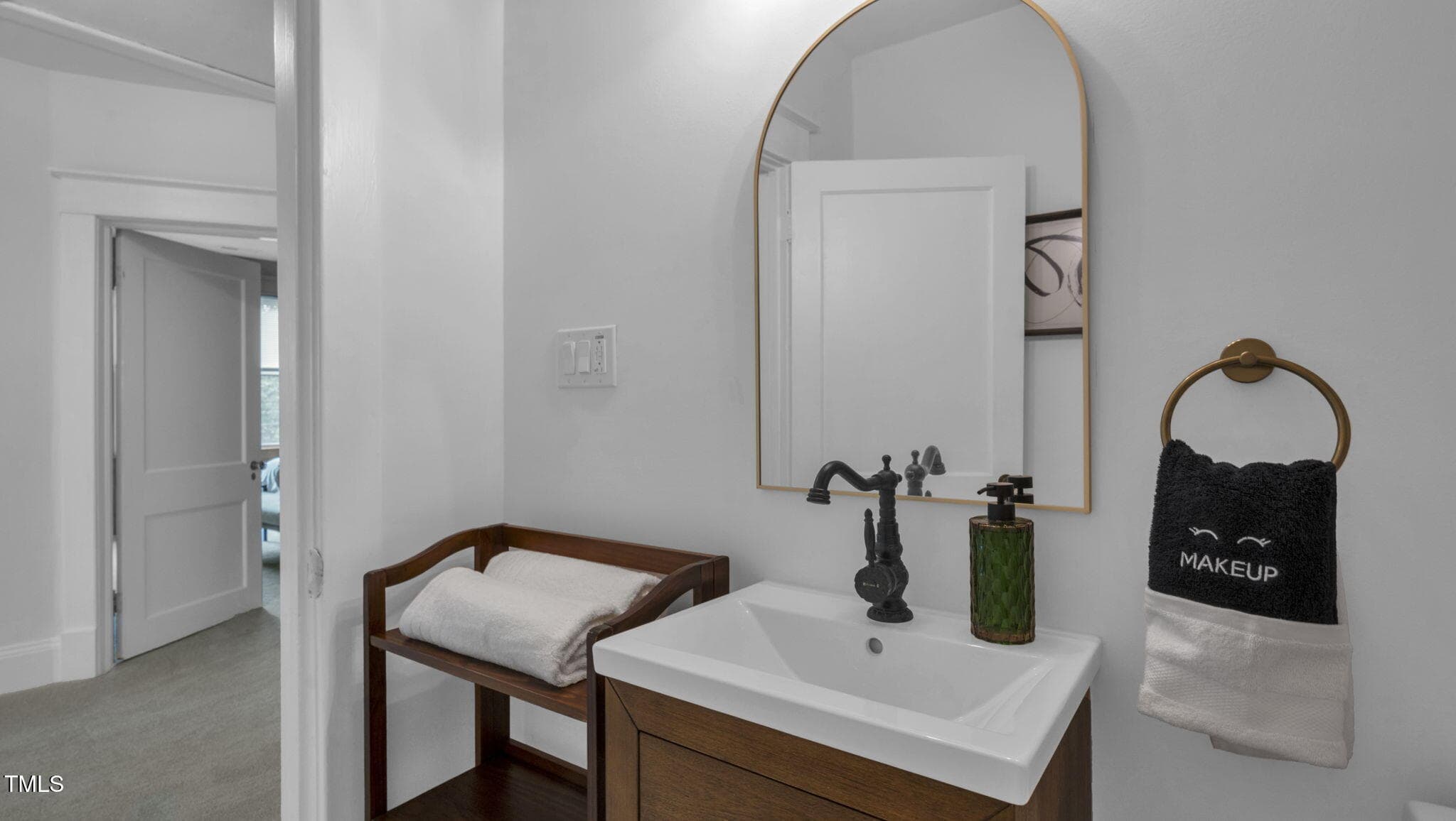 Shared upstairs bath - 1307 Wake Forest Road, Raleigh, NC 27604, Raleigh