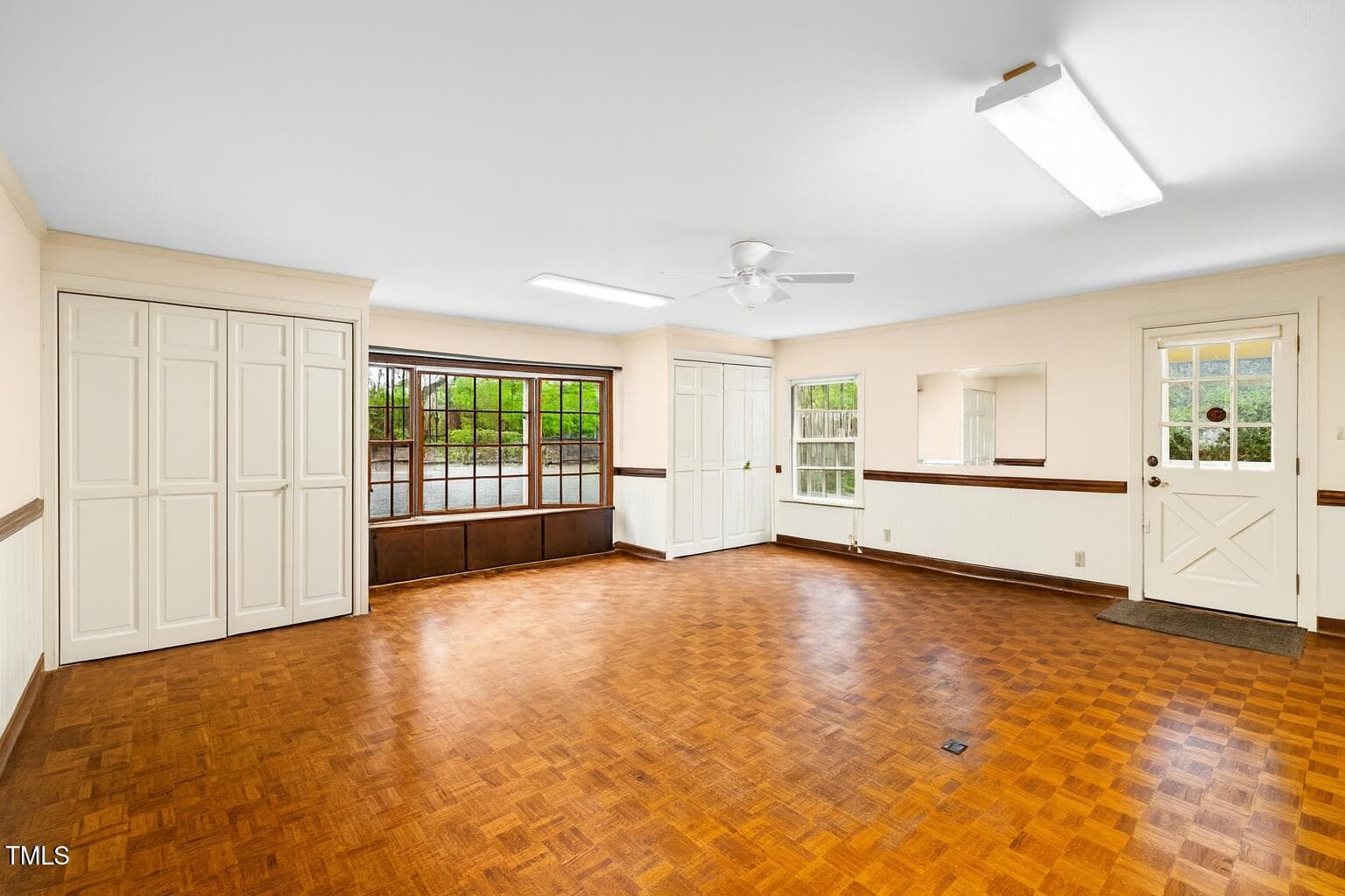 NoChairsGarage - 3417 Horton Street, Raleigh, NC 27607, Raleigh
