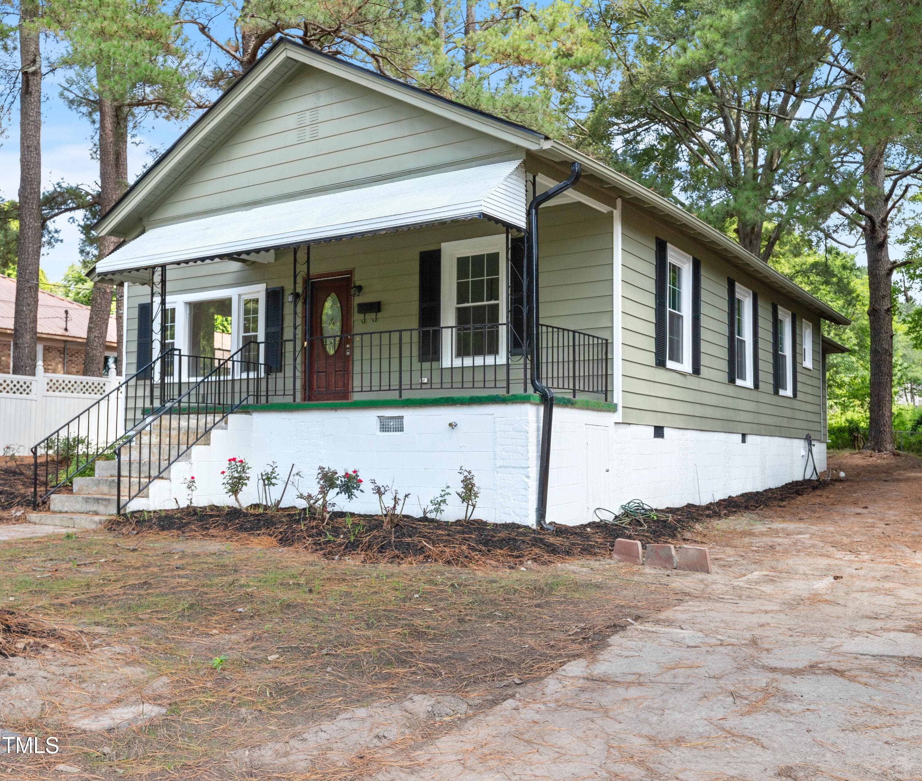 726 W M Street, Erwin, NC 28339