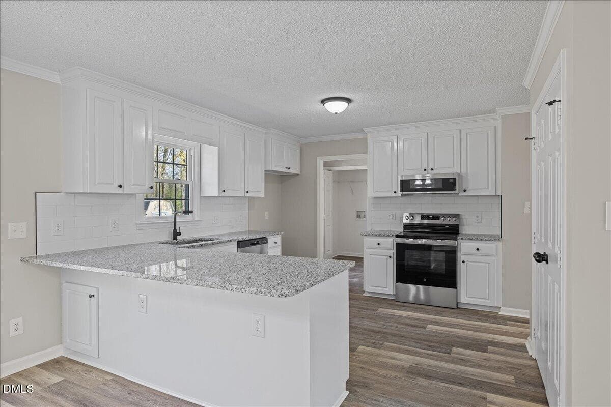 18-209 Hunters Farm Dr - 209 Hunters Farm Drive, Raleigh, NC 27603, Raleigh