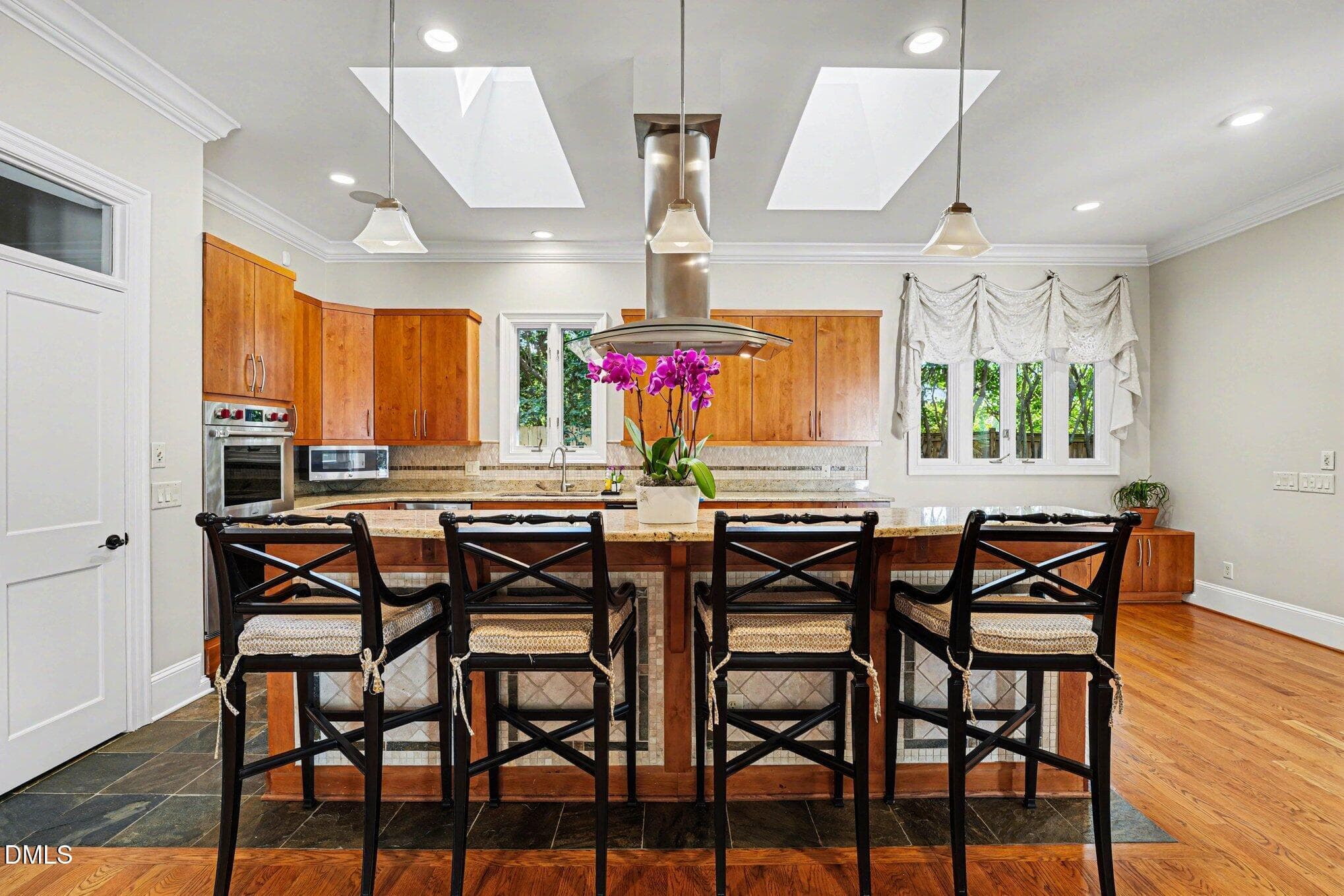 013_file_6352 - 3207 Sussex Road, Raleigh, NC 27607, Raleigh