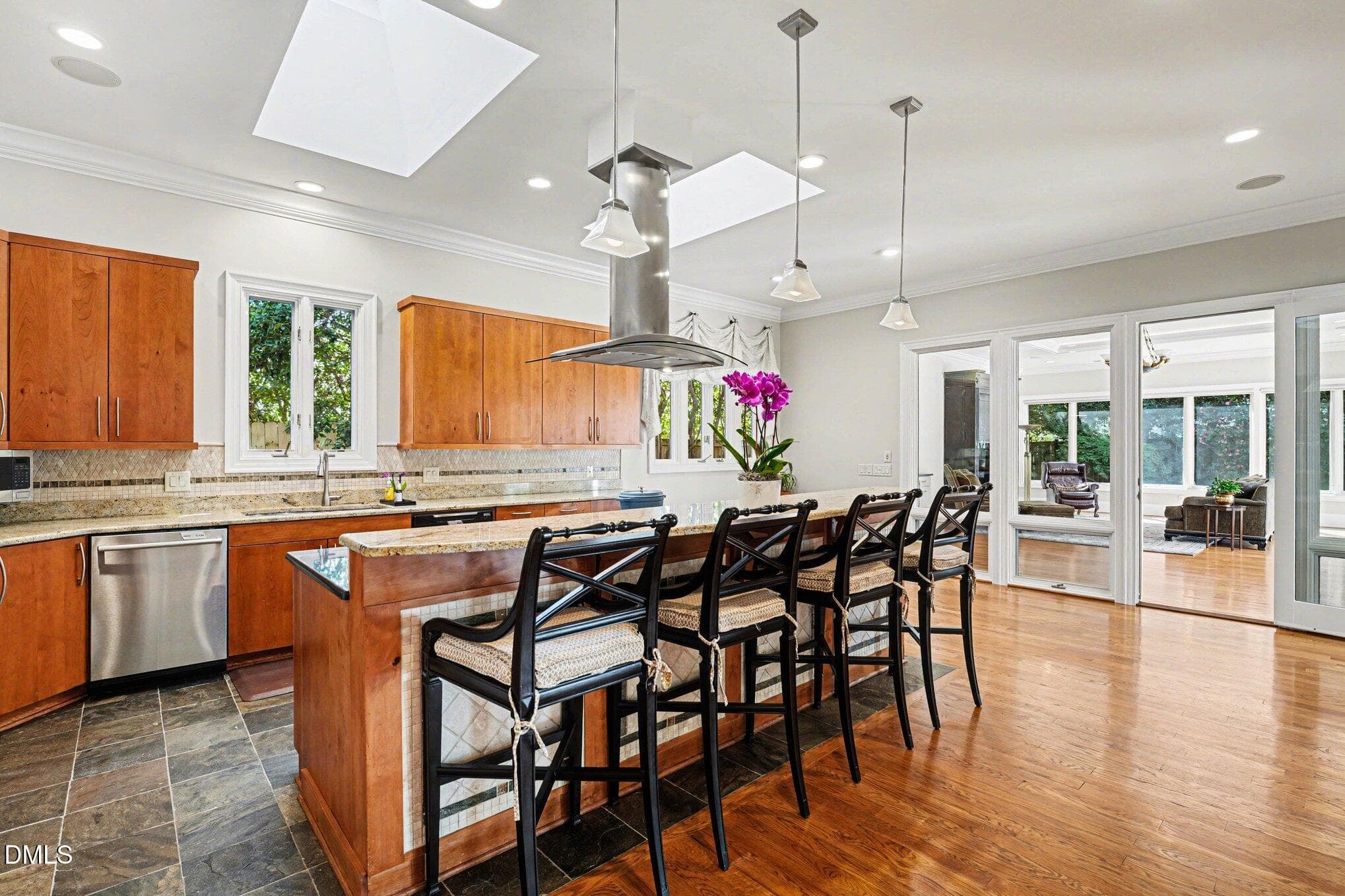 014_file_2827 - 3207 Sussex Road, Raleigh, NC 27607, Raleigh