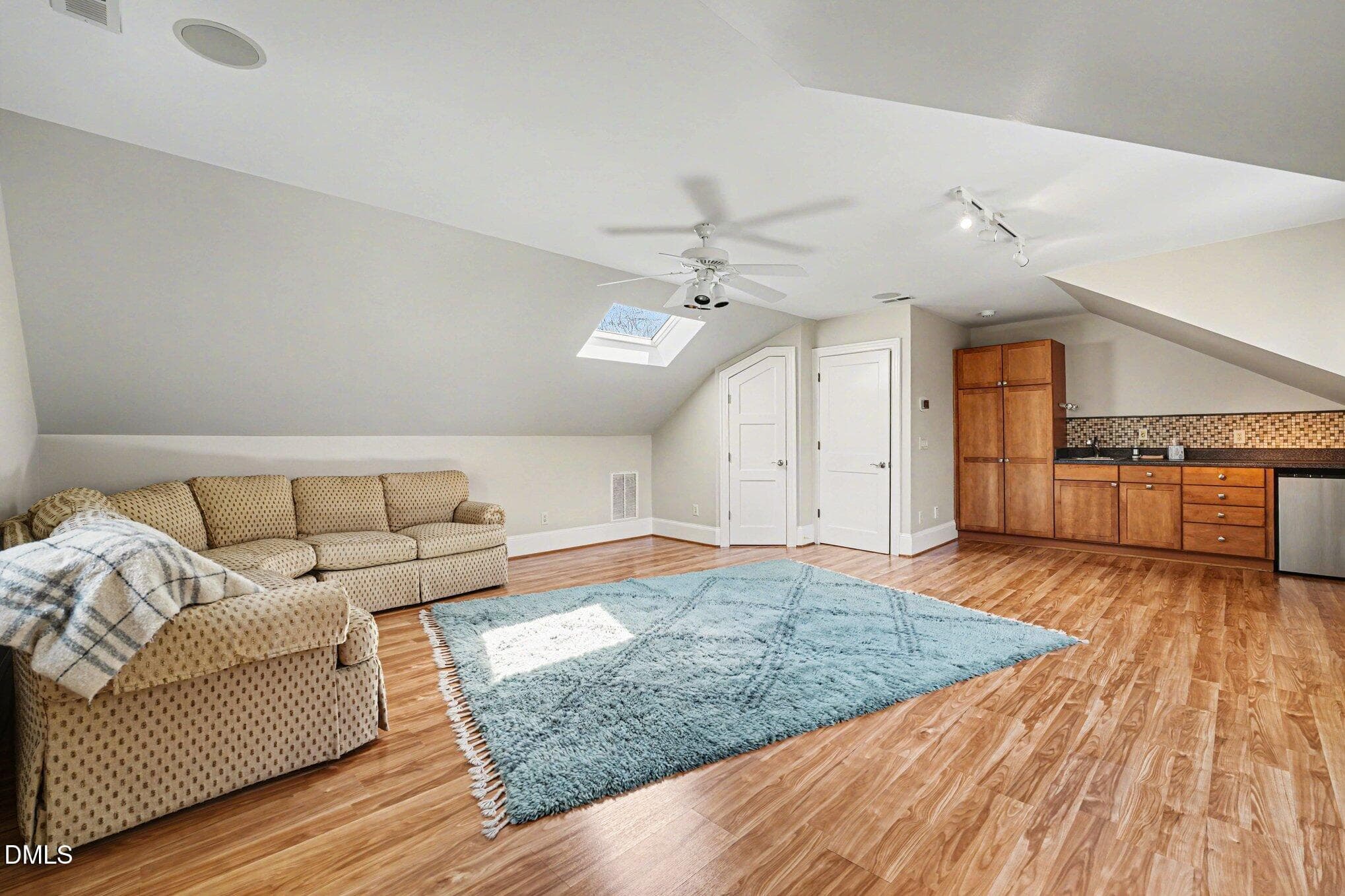 032_file_2863 - 3207 Sussex Road, Raleigh, NC 27607, Raleigh
