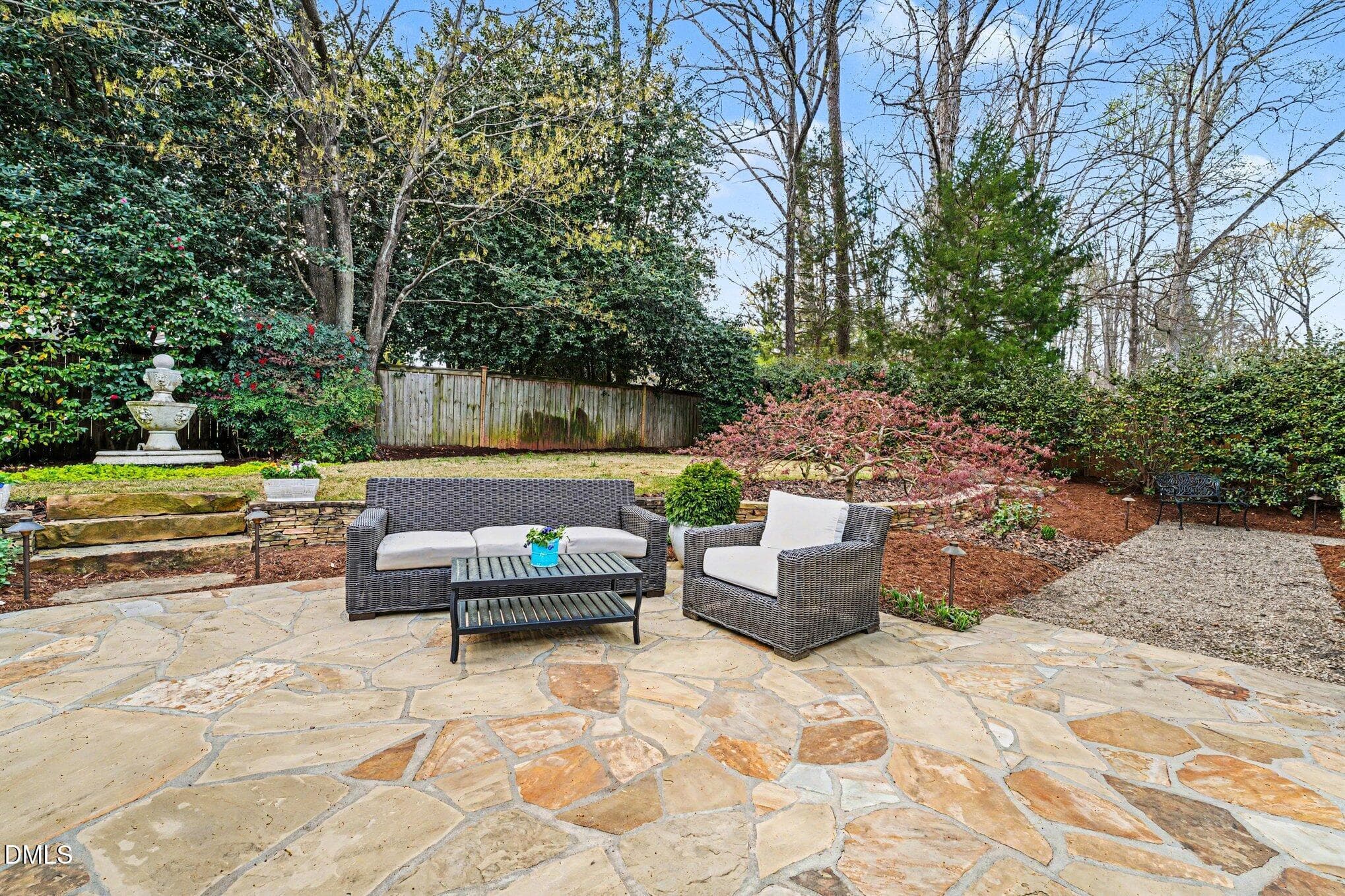 043_file_7563 - 3207 Sussex Road, Raleigh, NC 27607, Raleigh