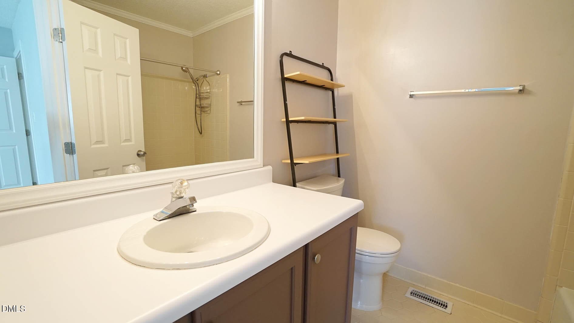 Guest Bath - 1427 Quarter Point, Raleigh, NC 27615, Raleigh