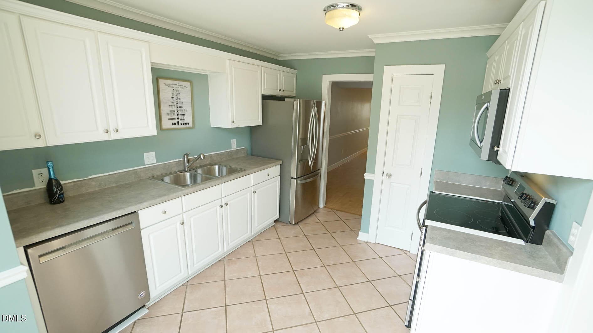 Kitchen - 1427 Quarter Point, Raleigh, NC 27615, Raleigh