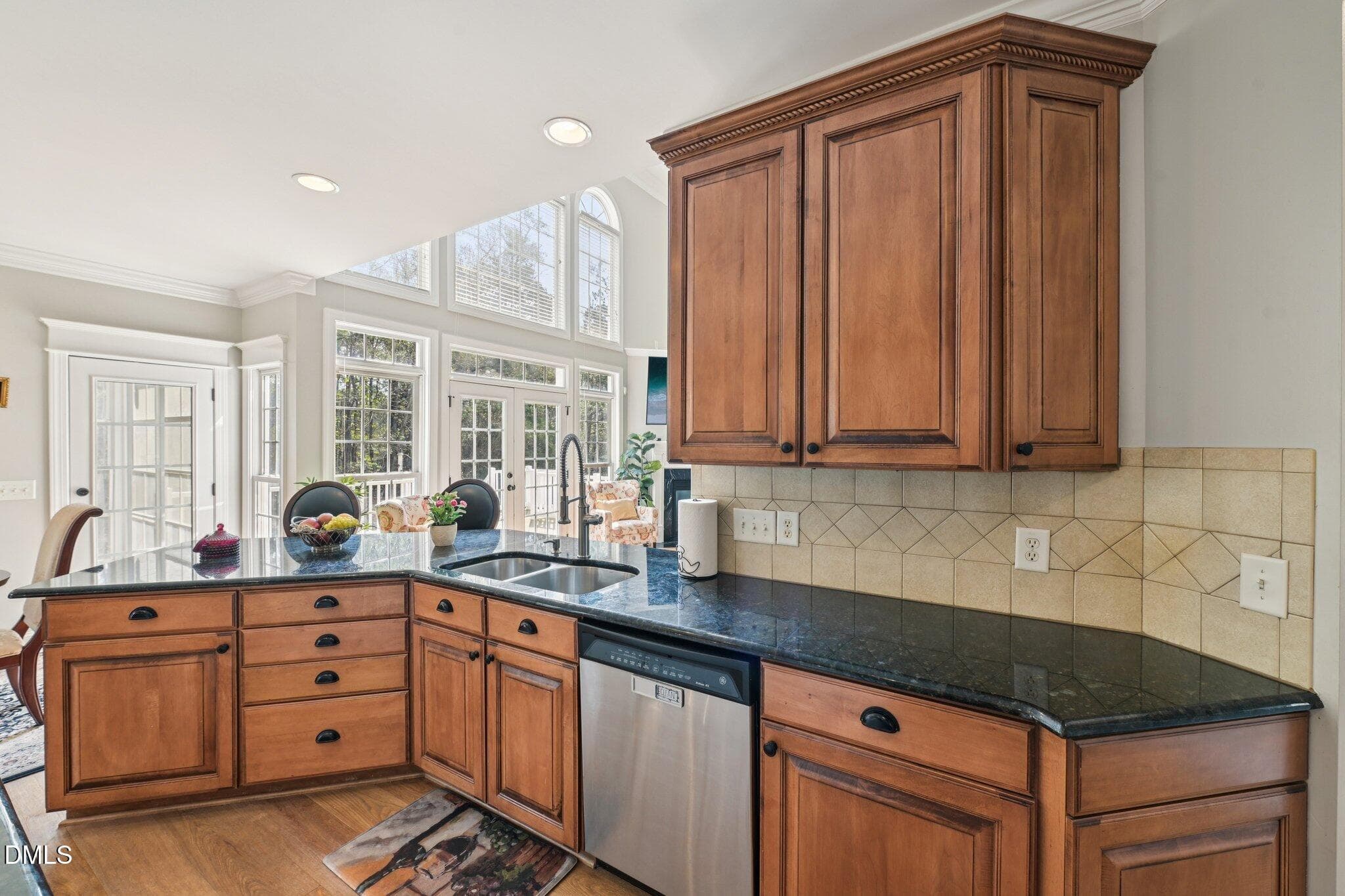 21-web-or-mls-Coneflower Ct-S2703-021 - 47 Coneflower, Chapel Hill, NC 27517, Chapel Hill
