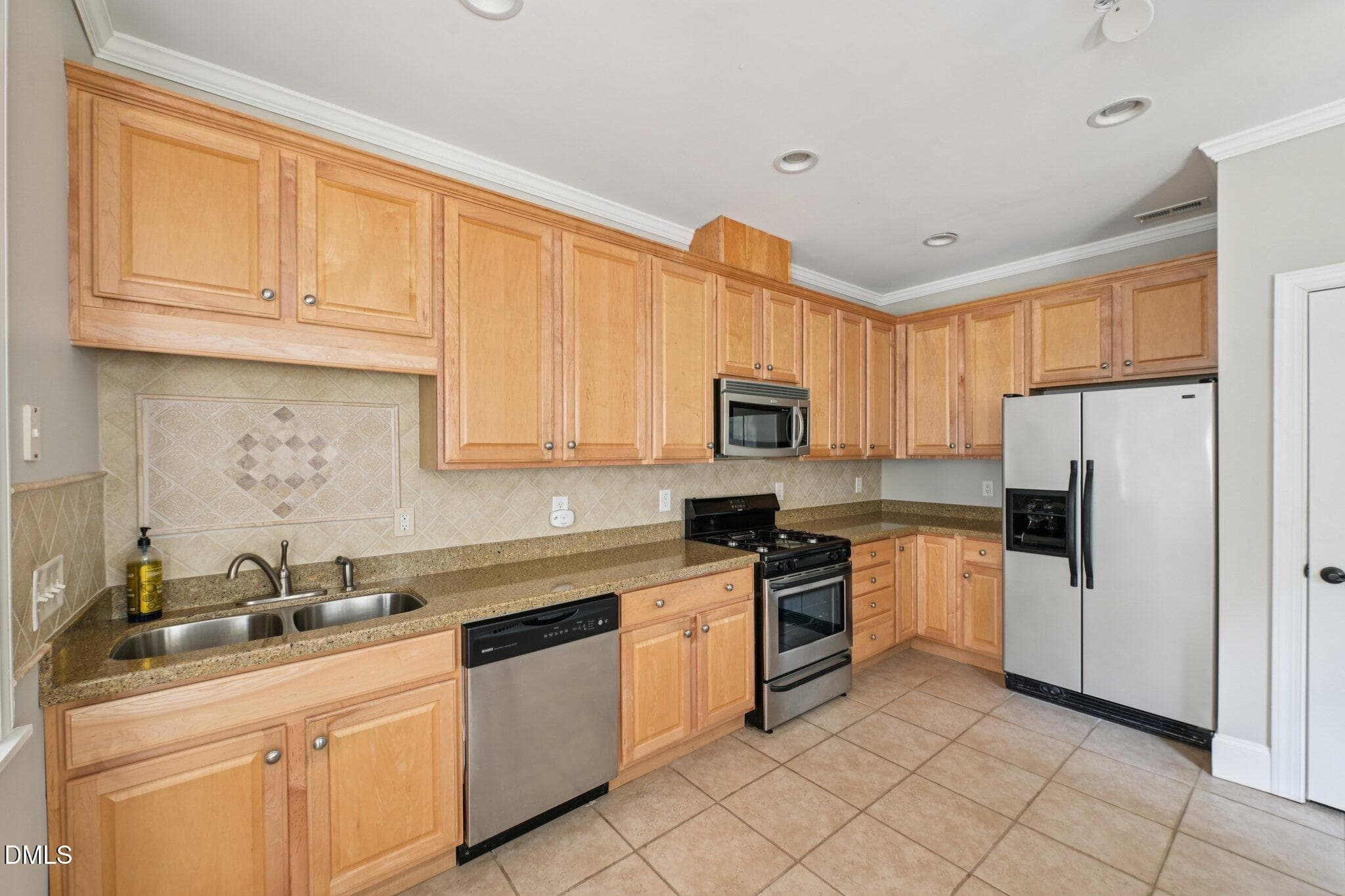 56-web-or-mls-Coneflower Ct-S2703-056 - 47 Coneflower, Chapel Hill, NC 27517, Chapel Hill