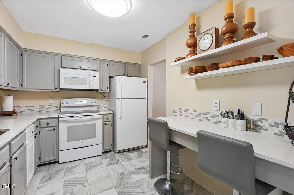 05-13 - 250 S Estes Drive Apt 115, Chapel Hill, NC 27514, Chapel Hill