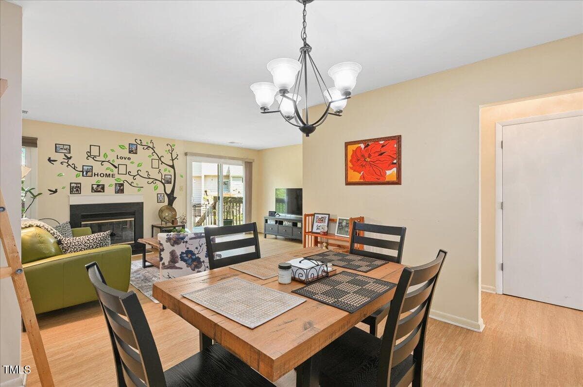 10-29 - 250 S Estes Drive Apt 115, Chapel Hill, NC 27514, Chapel Hill