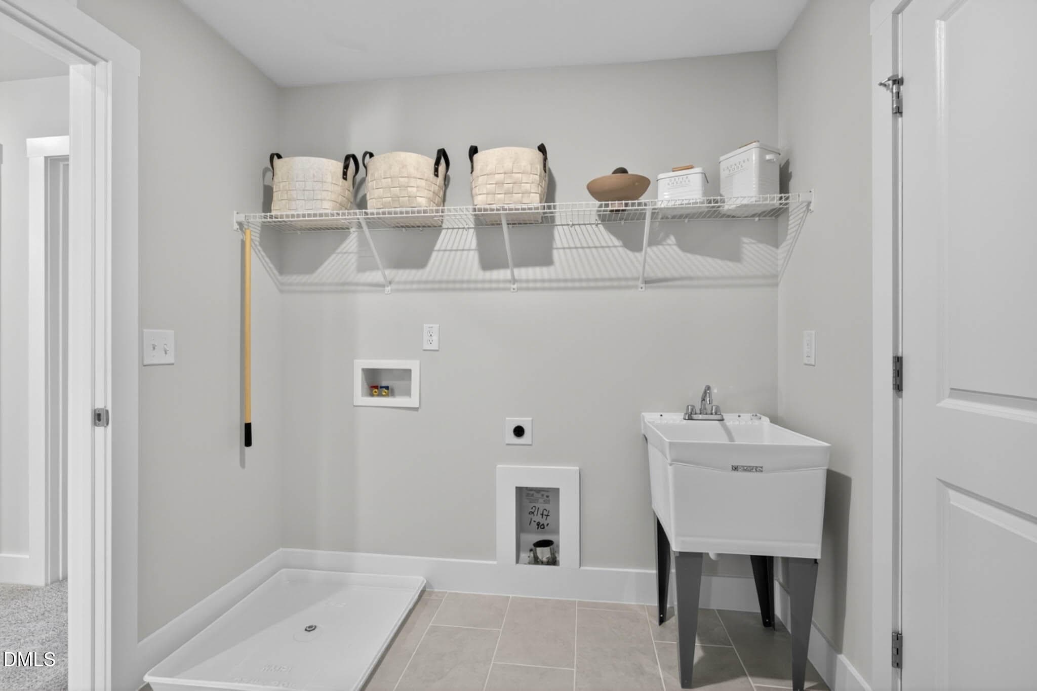DC 39 Apex Interior-28 - 129 Bluestone Drive, Lillington, NC 27546