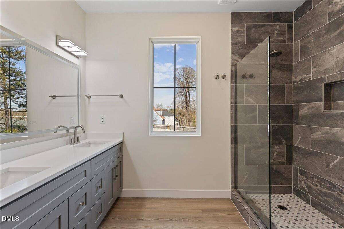 MAIN BATHROOM - 511 Linwood Avenue, Durham, NC 27701, Durham