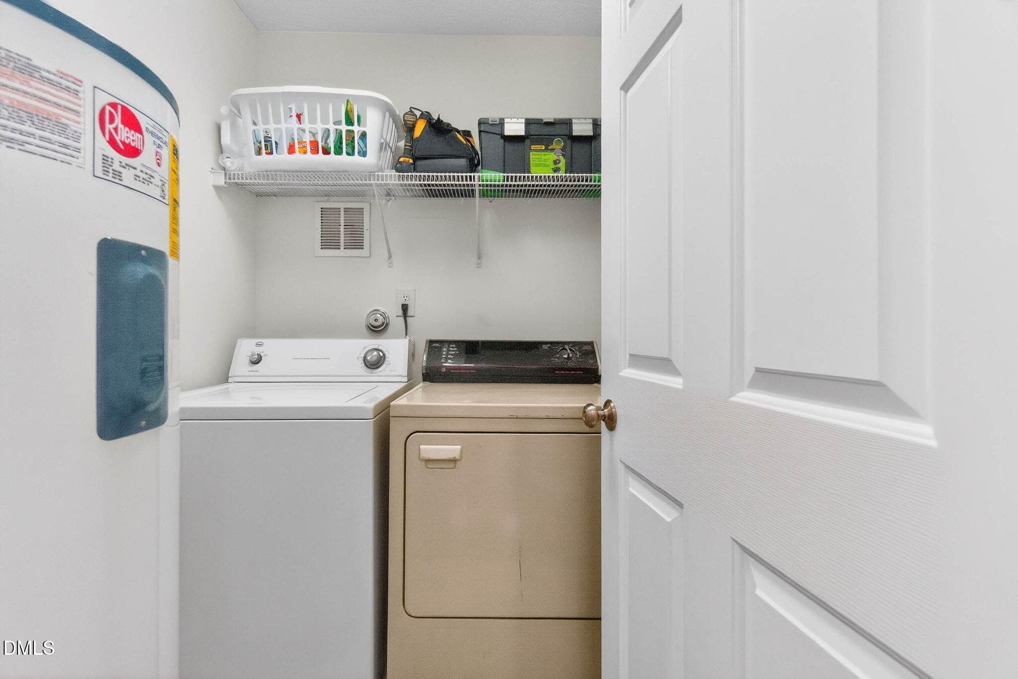 Laundry Closet - 1125 S Topsail Drive, Surf City, NC 28445