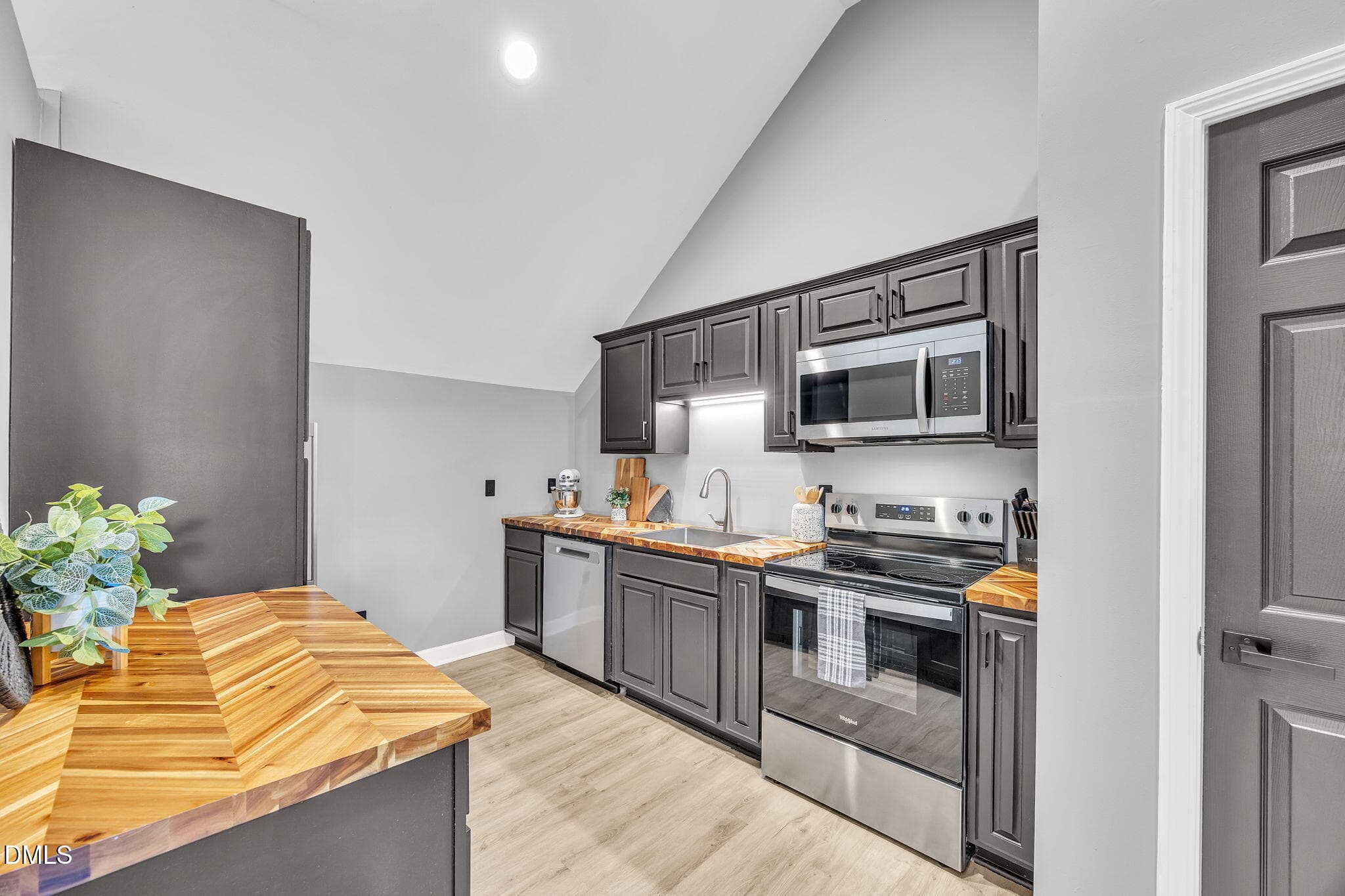 38-web-or-mls-9L1A9319 - 4829 Little Falls Drive, Raleigh, NC 27609, Raleigh