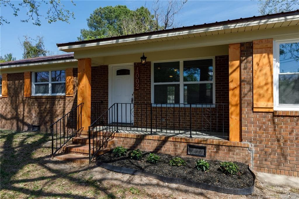 Photo 3 - 1002 Able Street, Elizabethtown, NC 28337