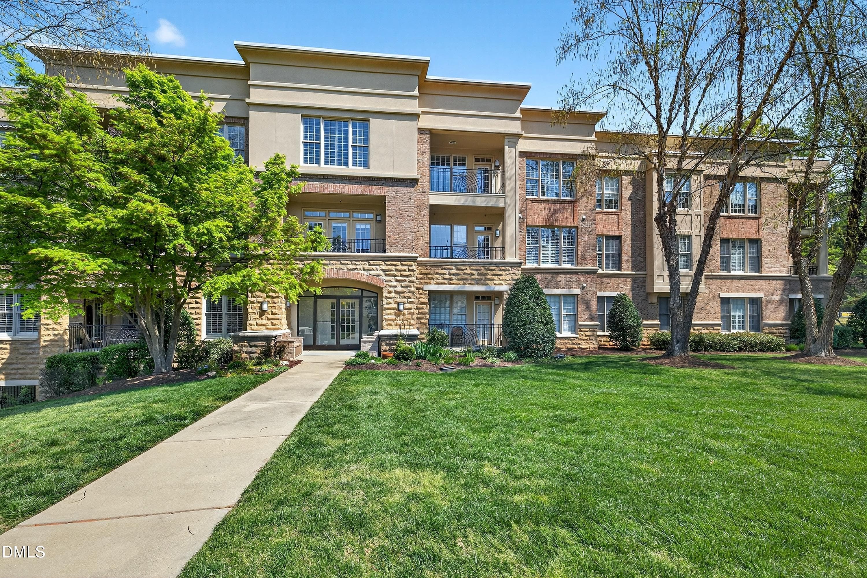 EGScene-45 - 3920 Essex Garden Lane 202, Raleigh, NC 27612, Raleigh