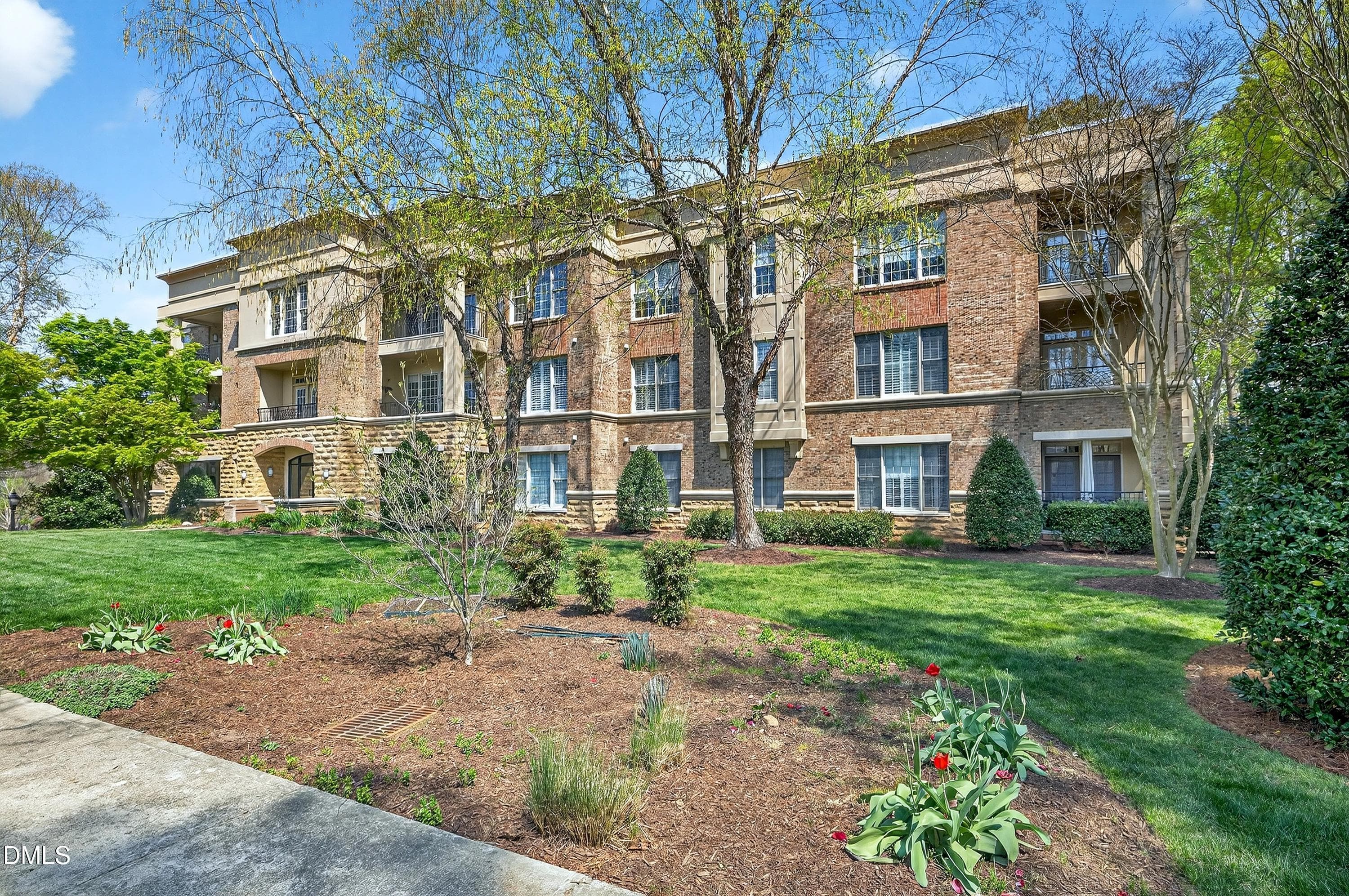 EGScene-44 - 3920 Essex Garden Lane 202, Raleigh, NC 27612, Raleigh