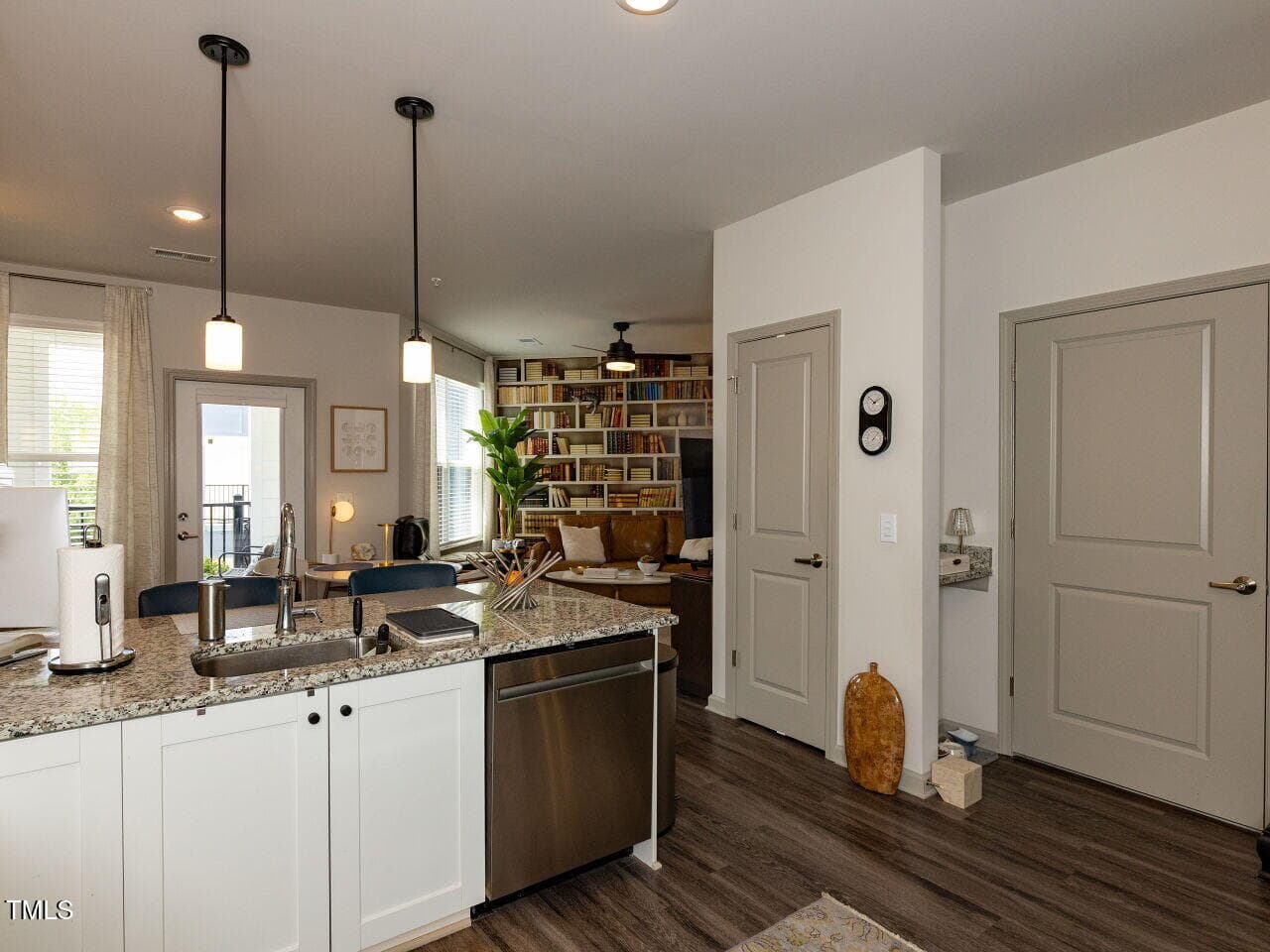 006-1280x960-open-kitchen - 2217 Gathering Square Court, Fuquay Varina, NC 27526