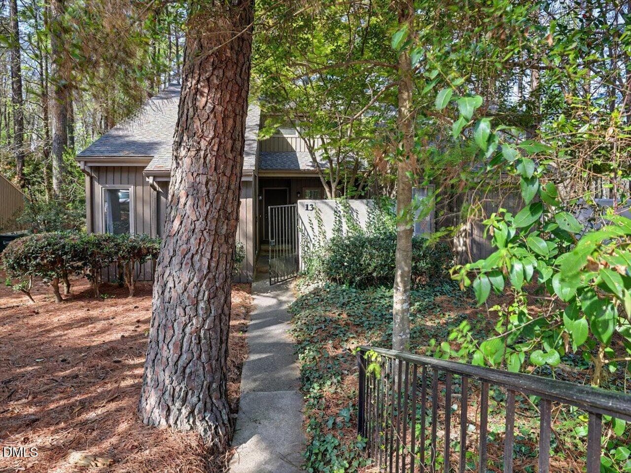 05-Front Walkway - 13 Vauxhall Place, Chapel Hill, NC 27517, Chapel Hill