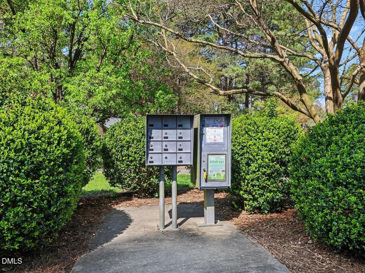 60-Mail Center - 13 Vauxhall Place, Chapel Hill, NC 27517, Chapel Hill