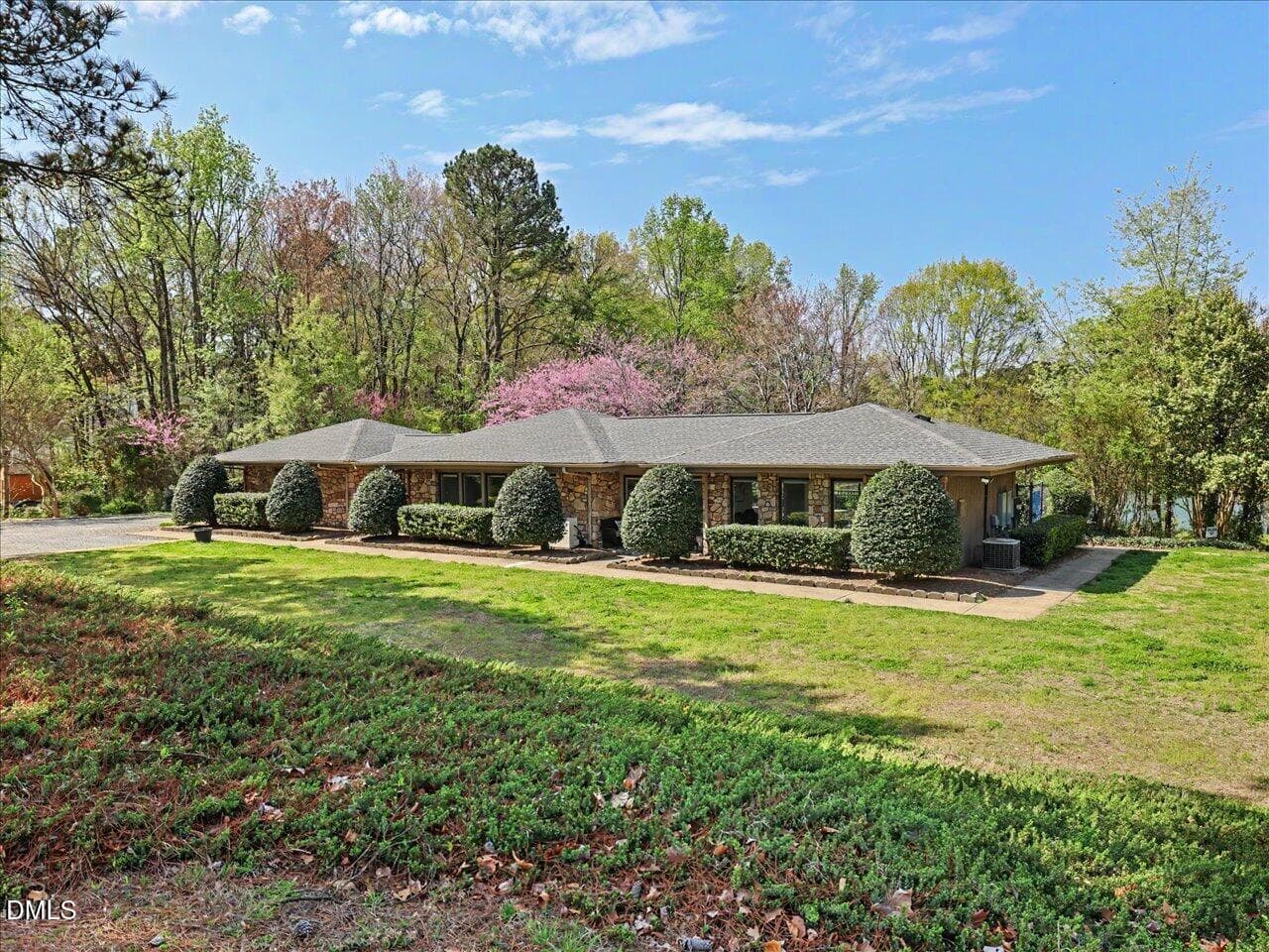65-Falconbridge Clubhouse - 13 Vauxhall Place, Chapel Hill, NC 27517, Chapel Hill