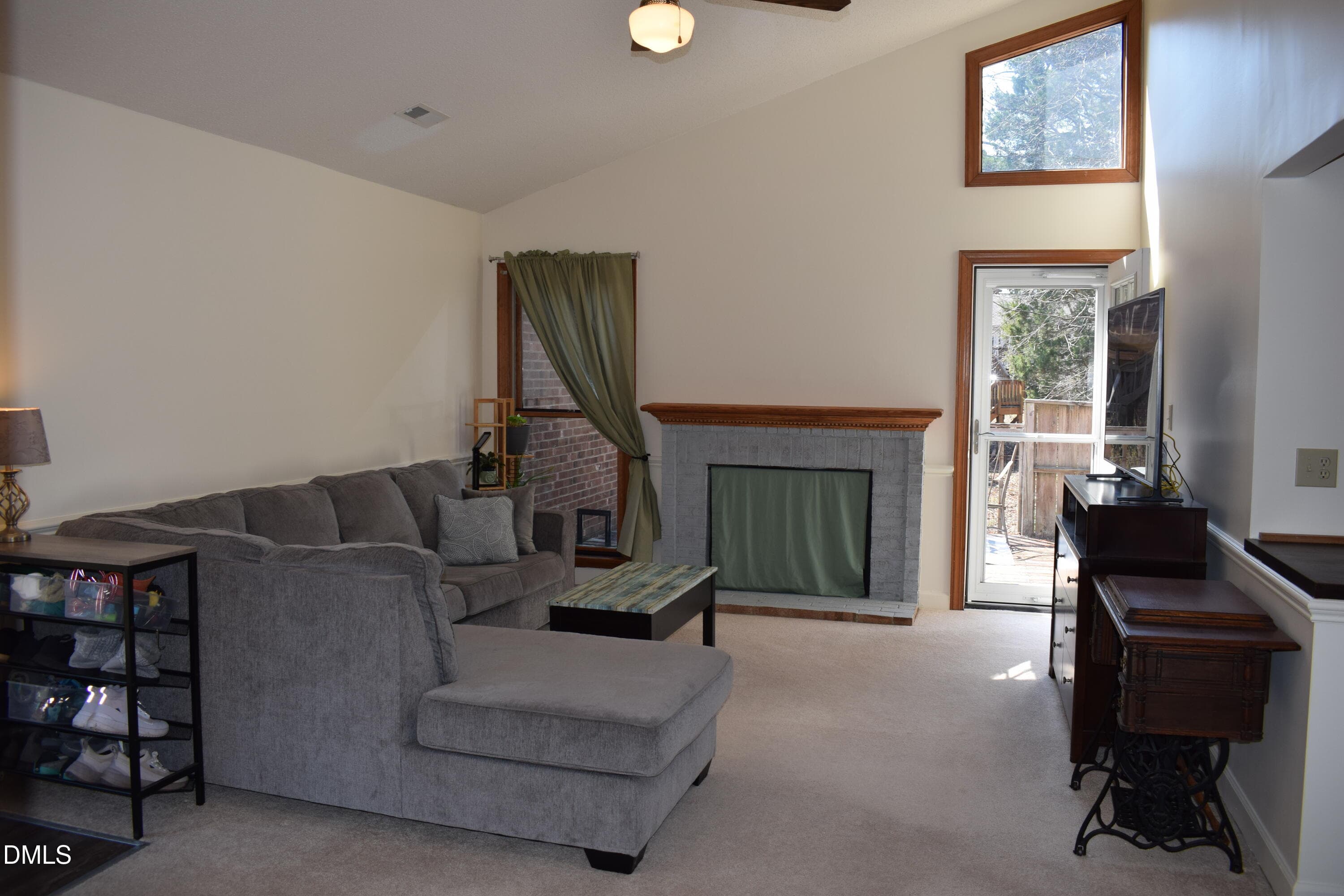 Natural Light - 5500 Fortunes Ridge Drive Apt 85c, Durham, NC 27713, Durham