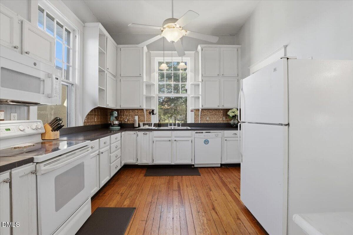 23-129 E Railroad St-23 - 129 E Railroad Street, La Grange, NC 28551