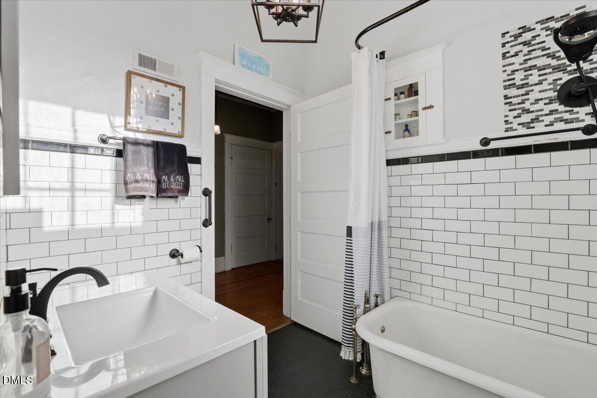 37-129 E Railroad St-37 - 129 E Railroad Street, La Grange, NC 28551