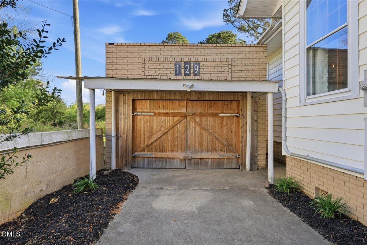 10-129 E Railroad St-10 - 129 E Railroad Street, La Grange, NC 28551