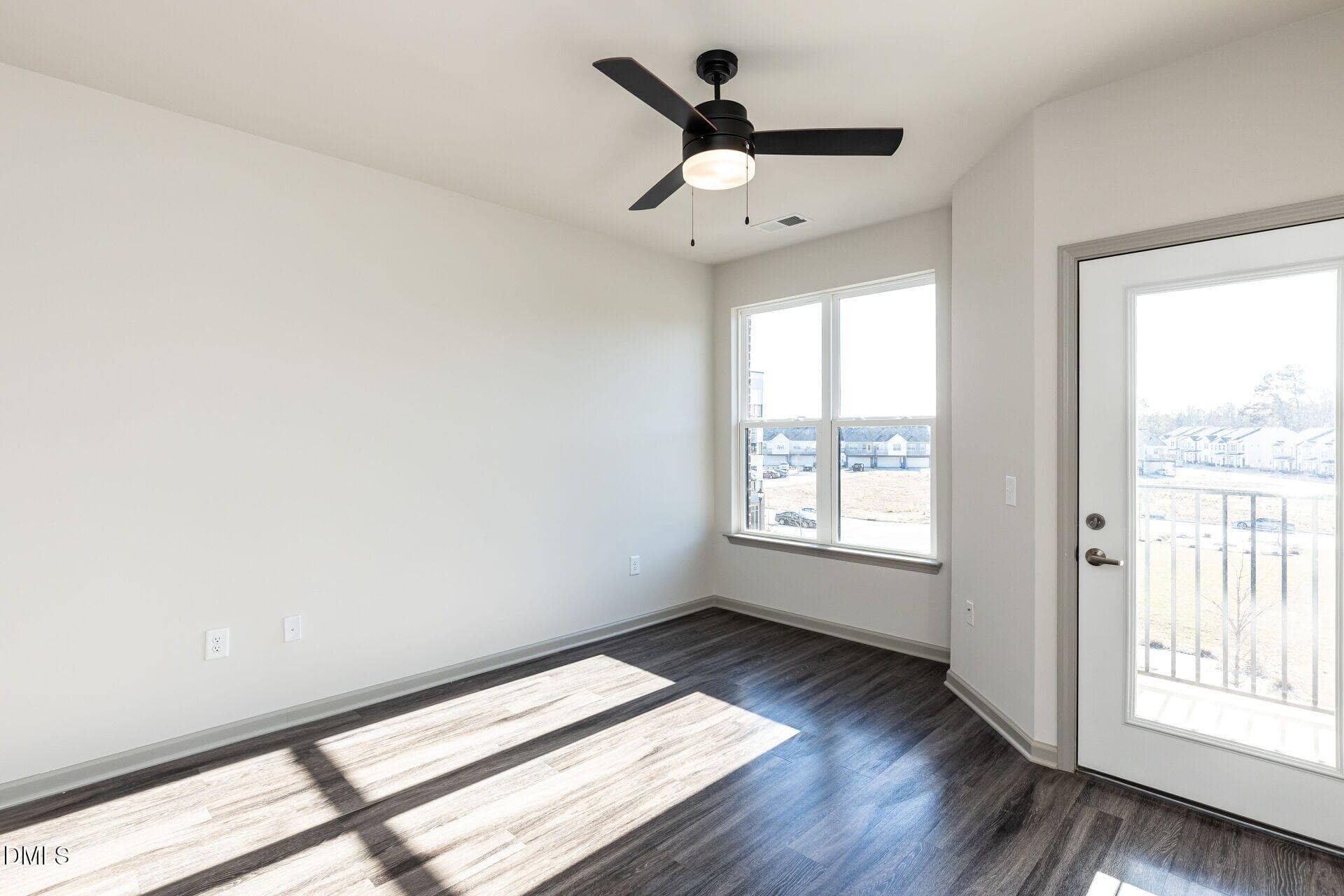 019-1920x1080-family-room - 2425 Gathering Square Court, Fuquay Varina, NC 27526