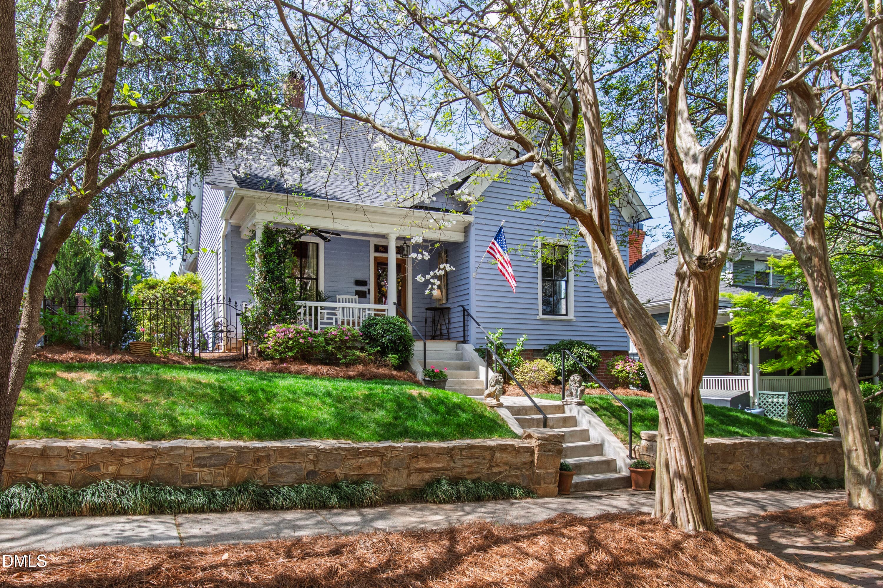 Elm (18) - 225 Elm Street, Raleigh, NC 27601, Raleigh