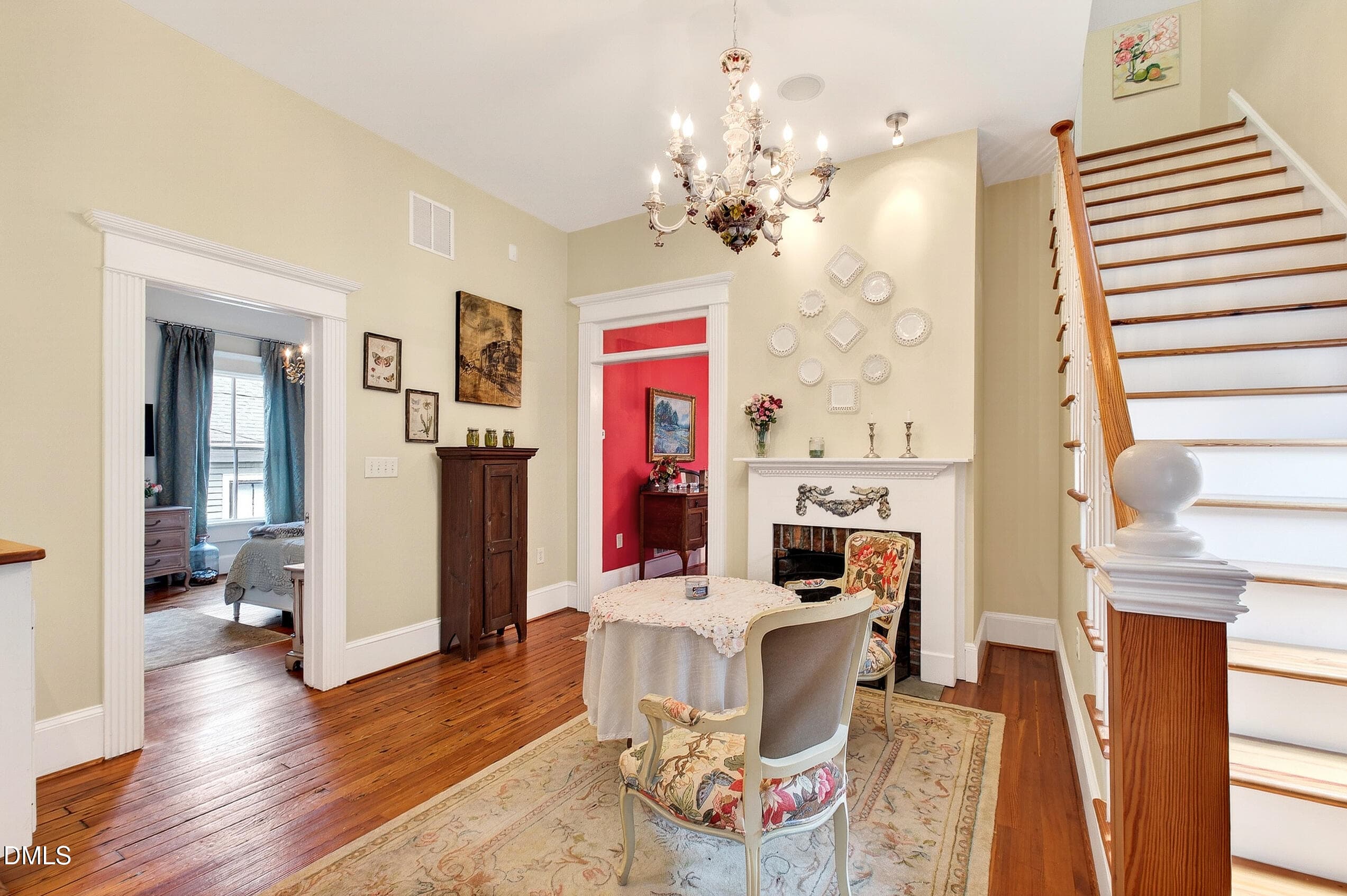 Elm (30) - 225 Elm Street, Raleigh, NC 27601, Raleigh