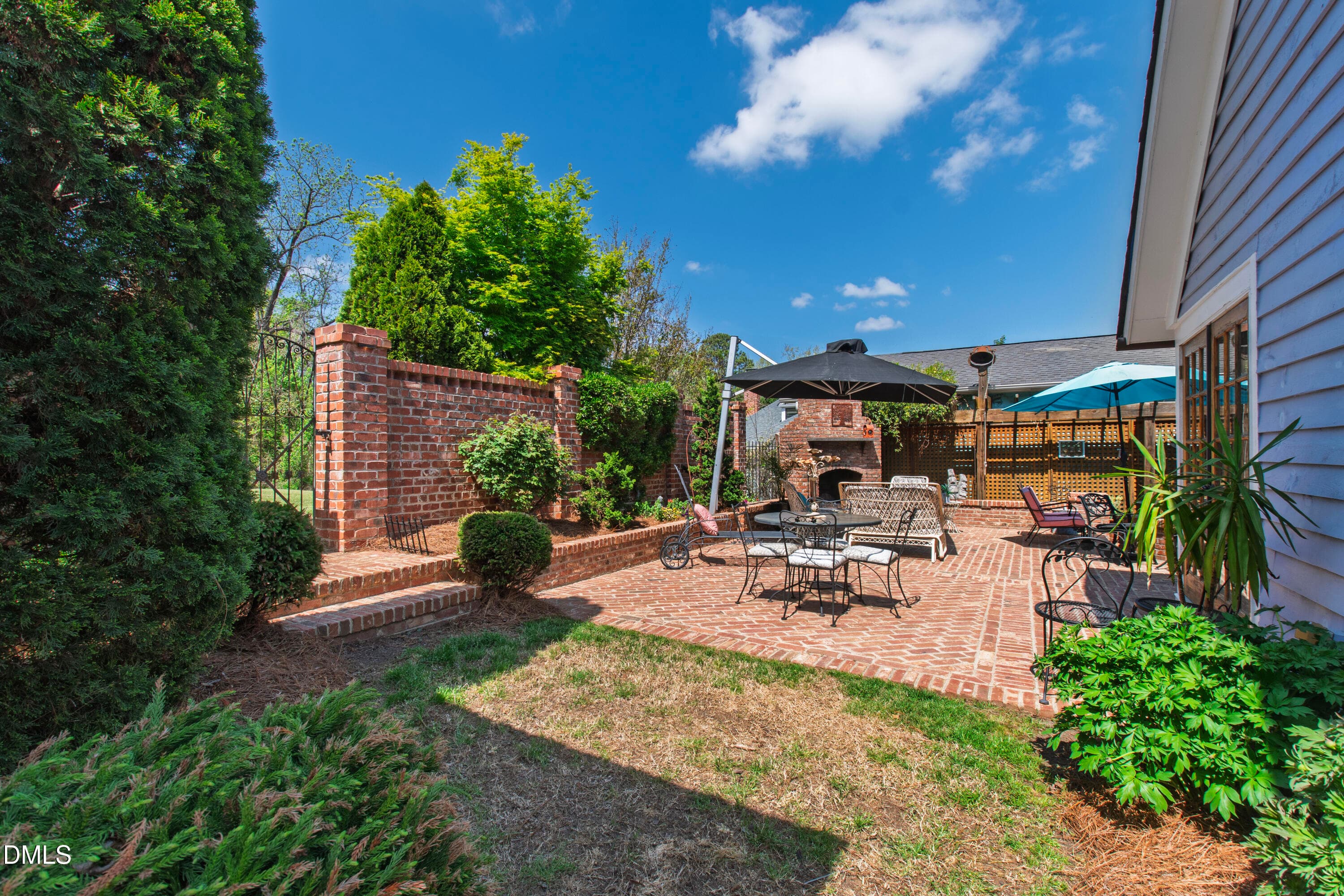 Elm (74) - 225 Elm Street, Raleigh, NC 27601, Raleigh