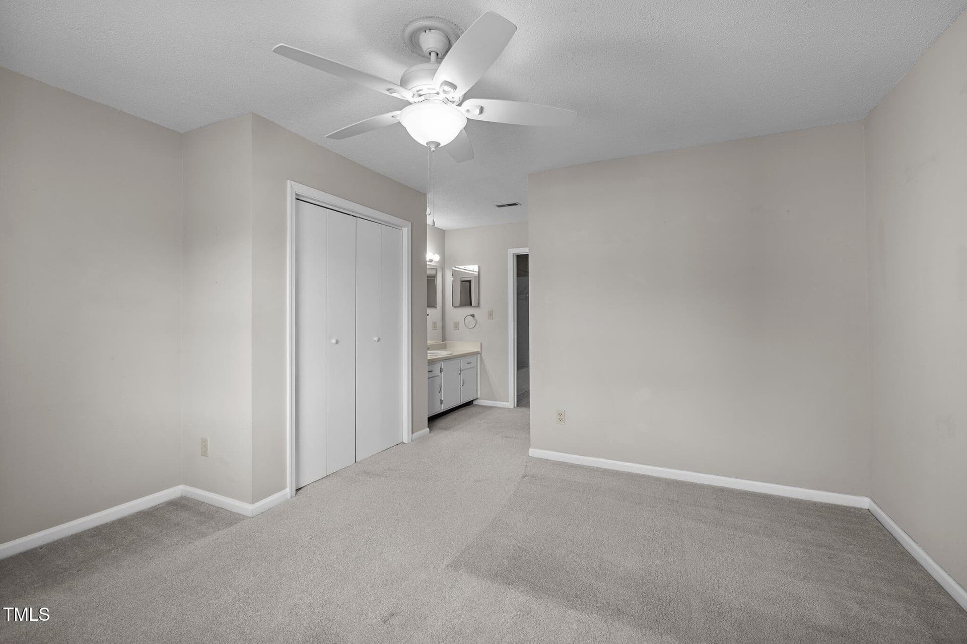 29-web-or-mls-P1036364 - 128 Schultz Street, Chapel Hill, NC 27514