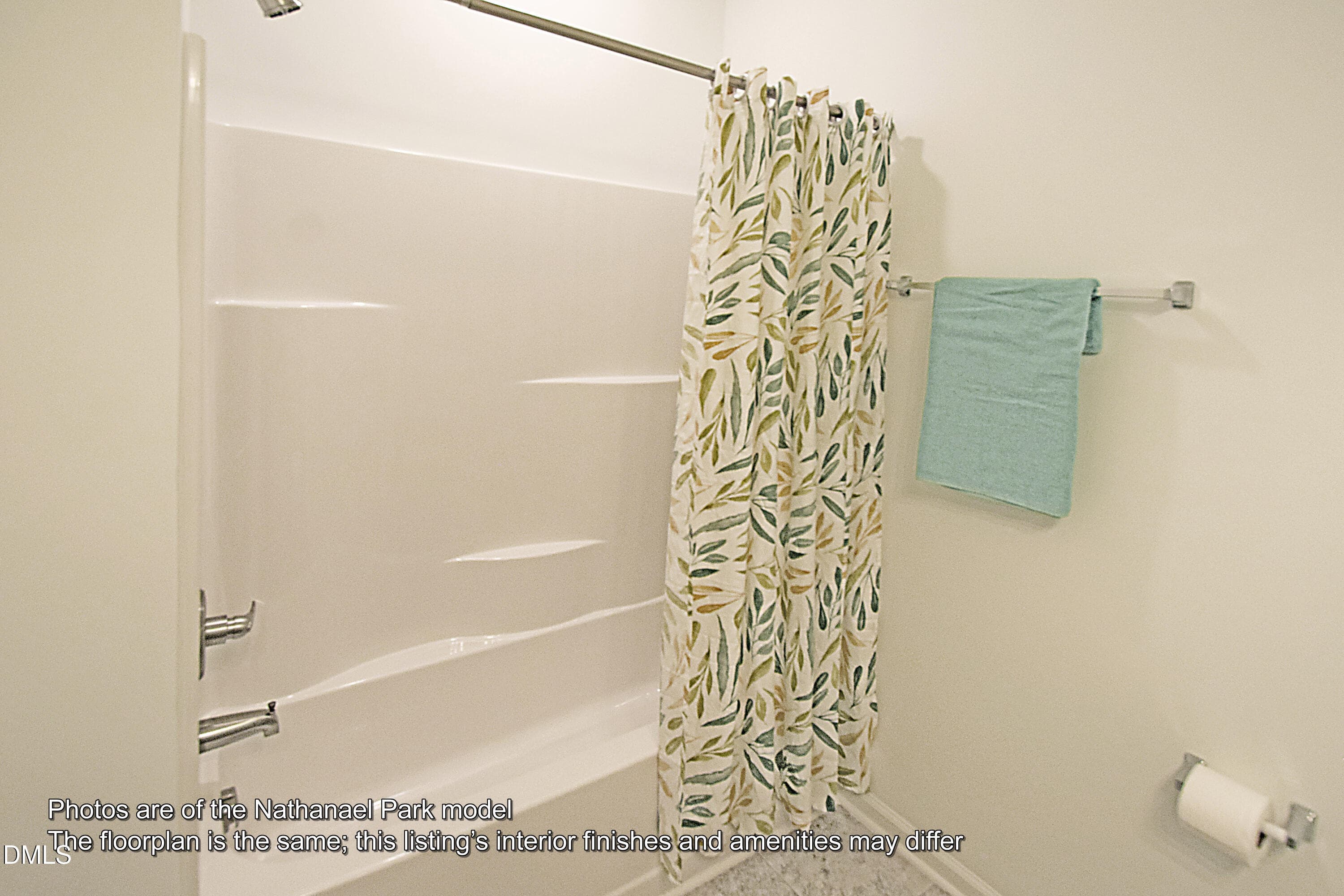 Hall Bath Shower Tub copy - 3426 Littlefield Way, Greensboro, NC 27405