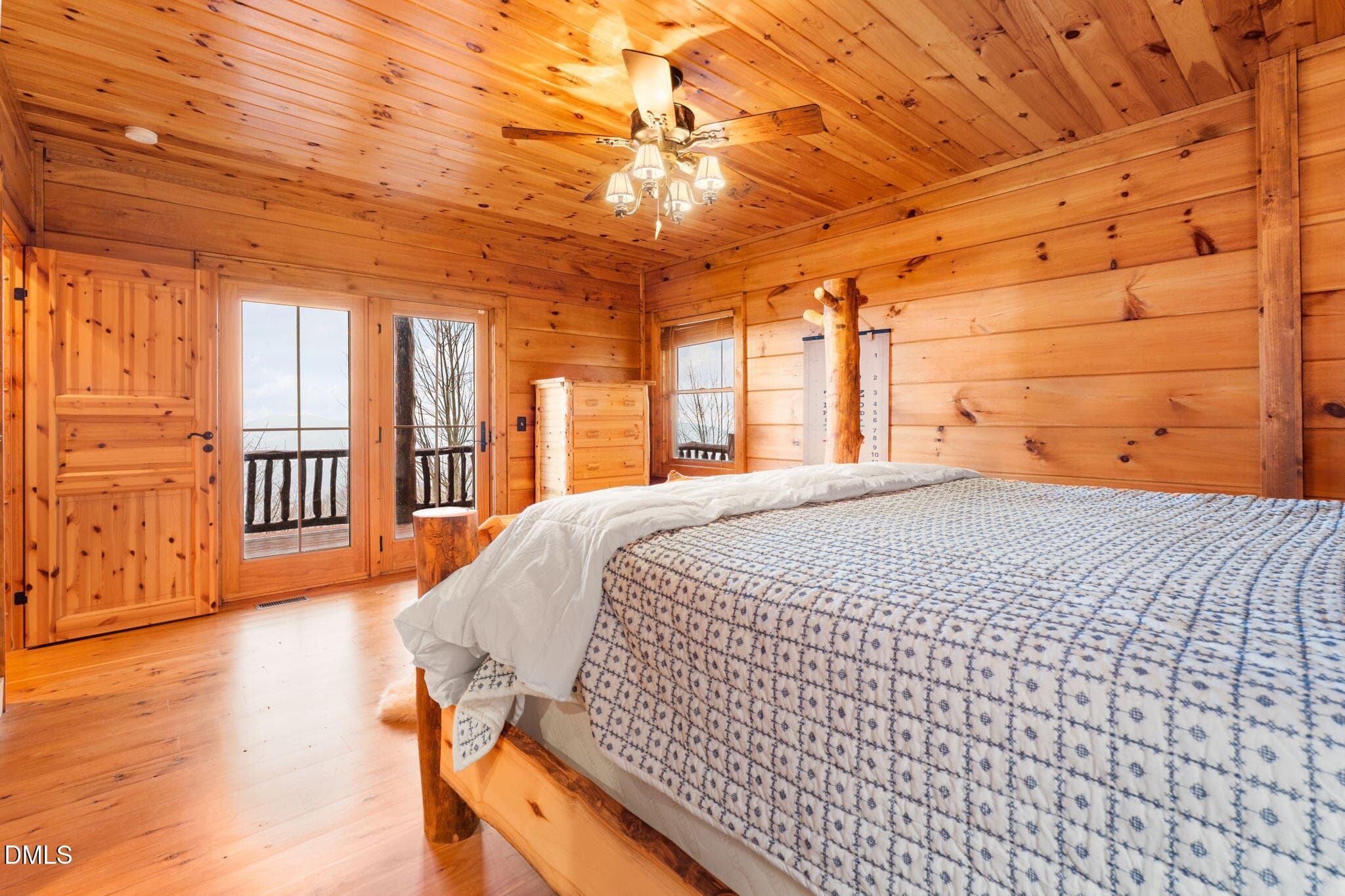 Bedroom - 635 Acorn Nvno, Zionville, NC 28698