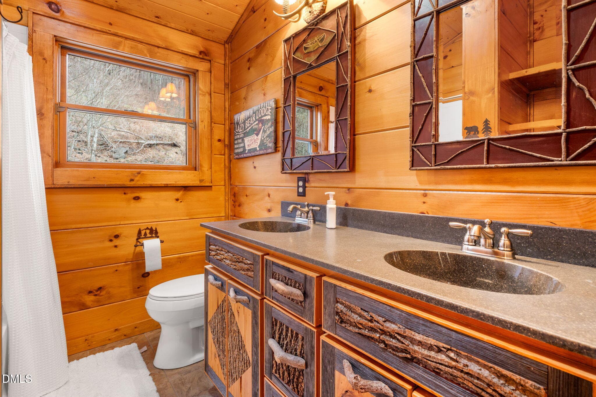 Bathroom - 635 Acorn Nvno, Zionville, NC 28698