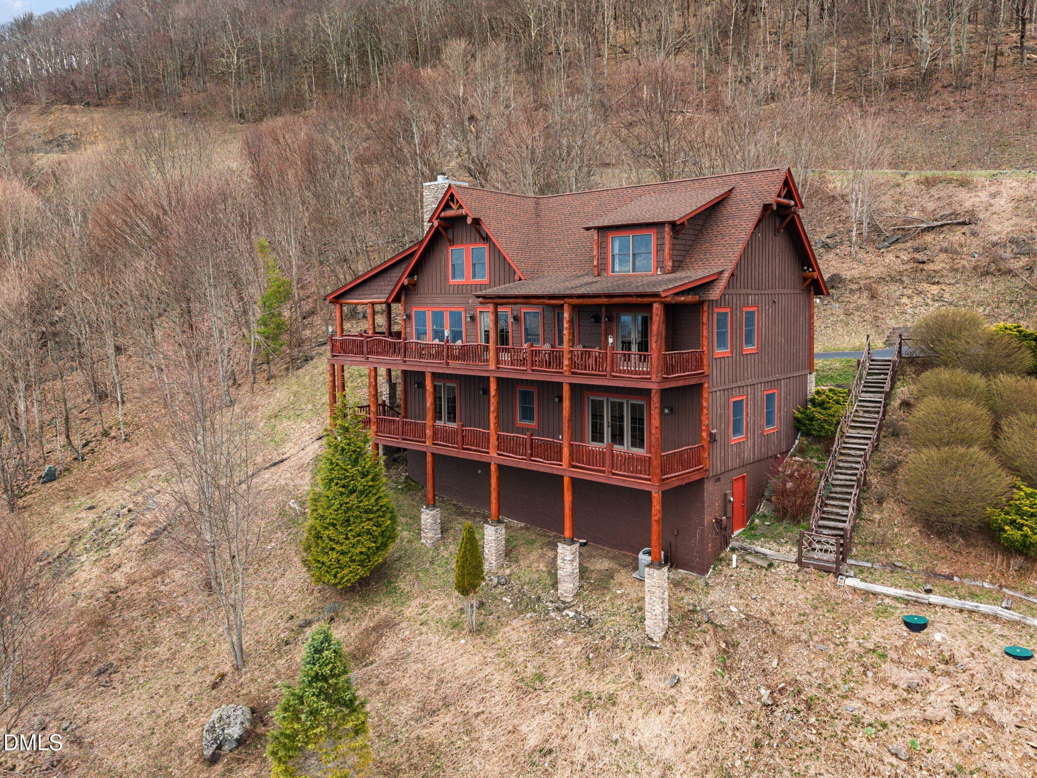 Exterior Rear - 635 Acorn Nvno, Zionville, NC 28698
