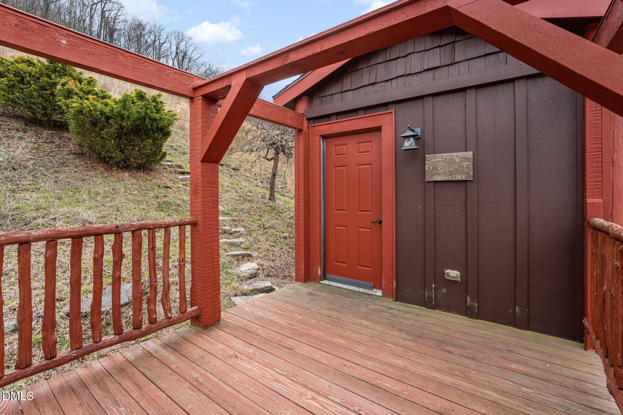 Out House - 635 Acorn Nvno, Zionville, NC 28698