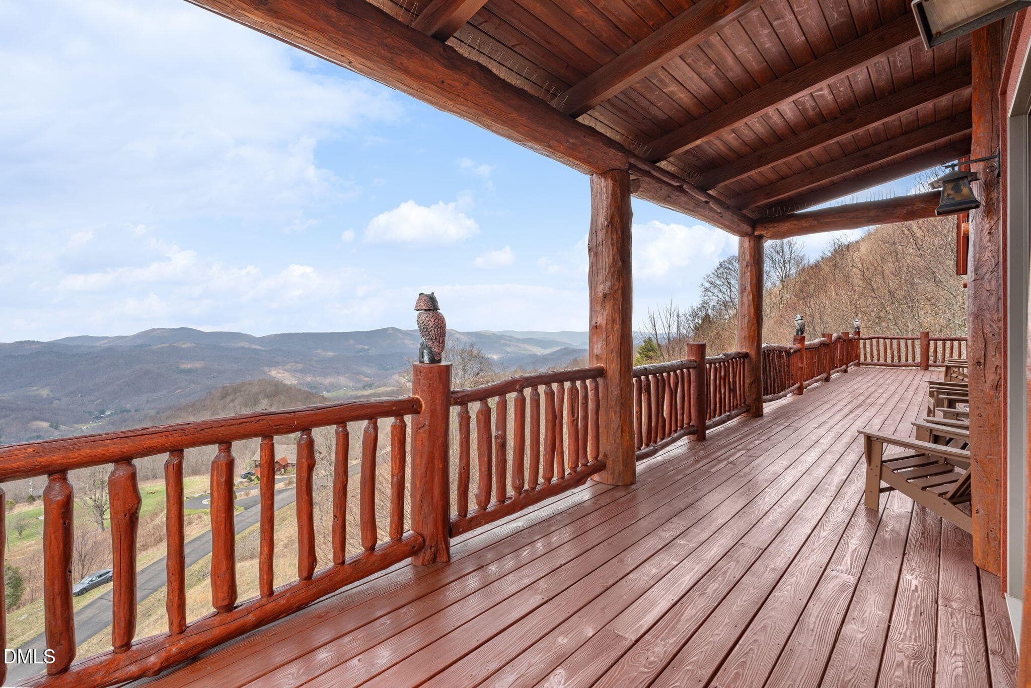 Porch - 635 Acorn Nvno, Zionville, NC 28698